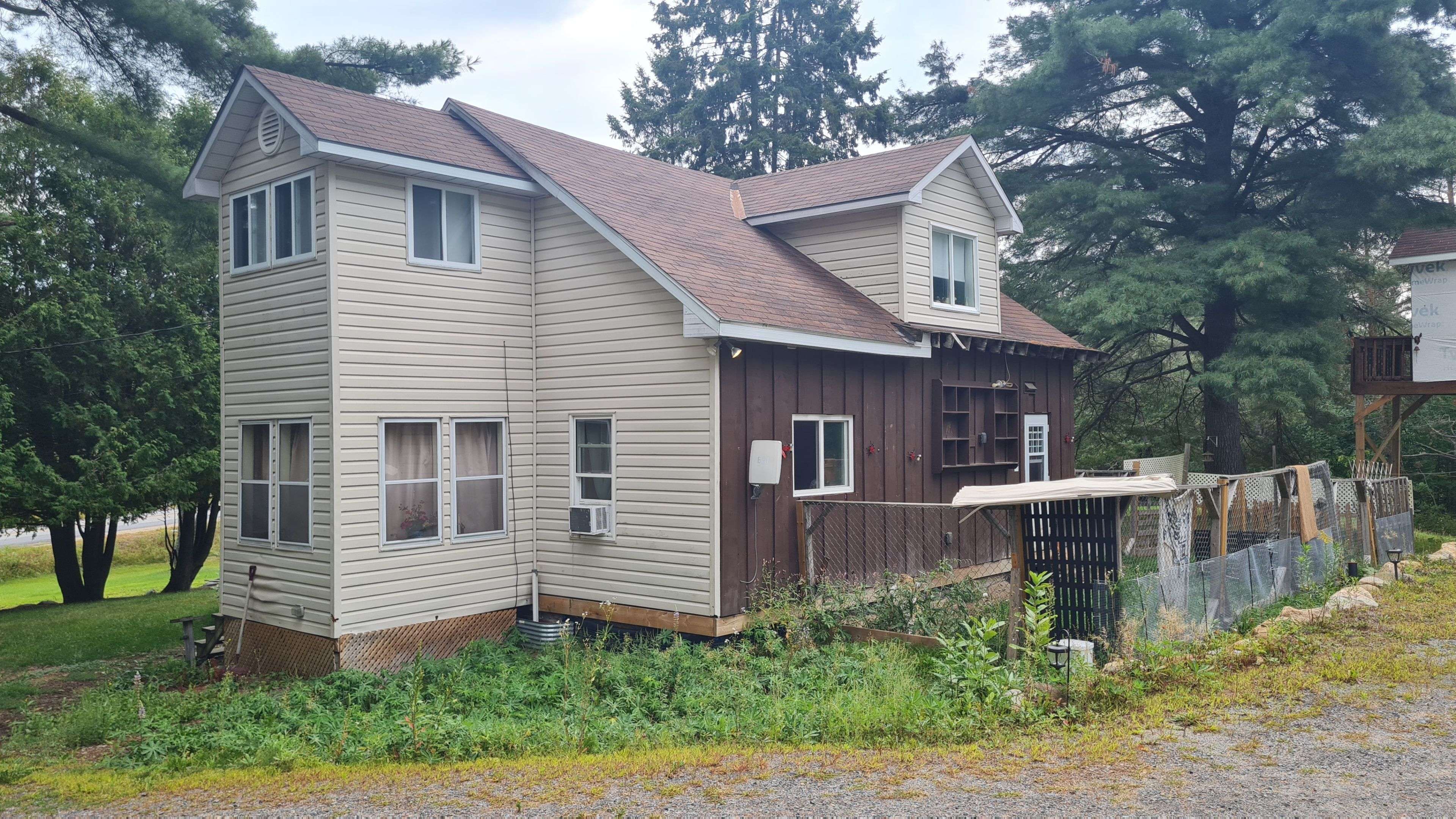 Lake Of Bays, ON P1H 2J6,2324 60 HWY N