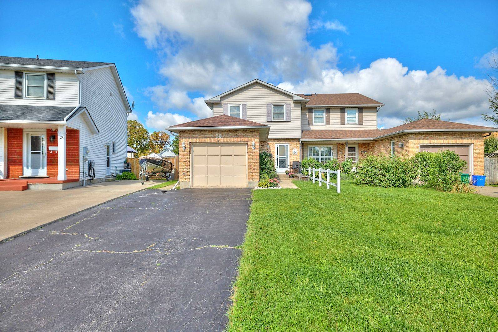 Welland, ON L3C 5K7,20 Station ST