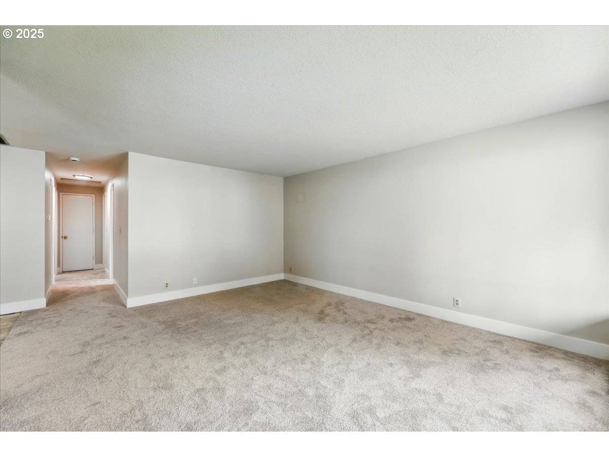 Beaverton, OR 97003,1079 SW 179TH AVE