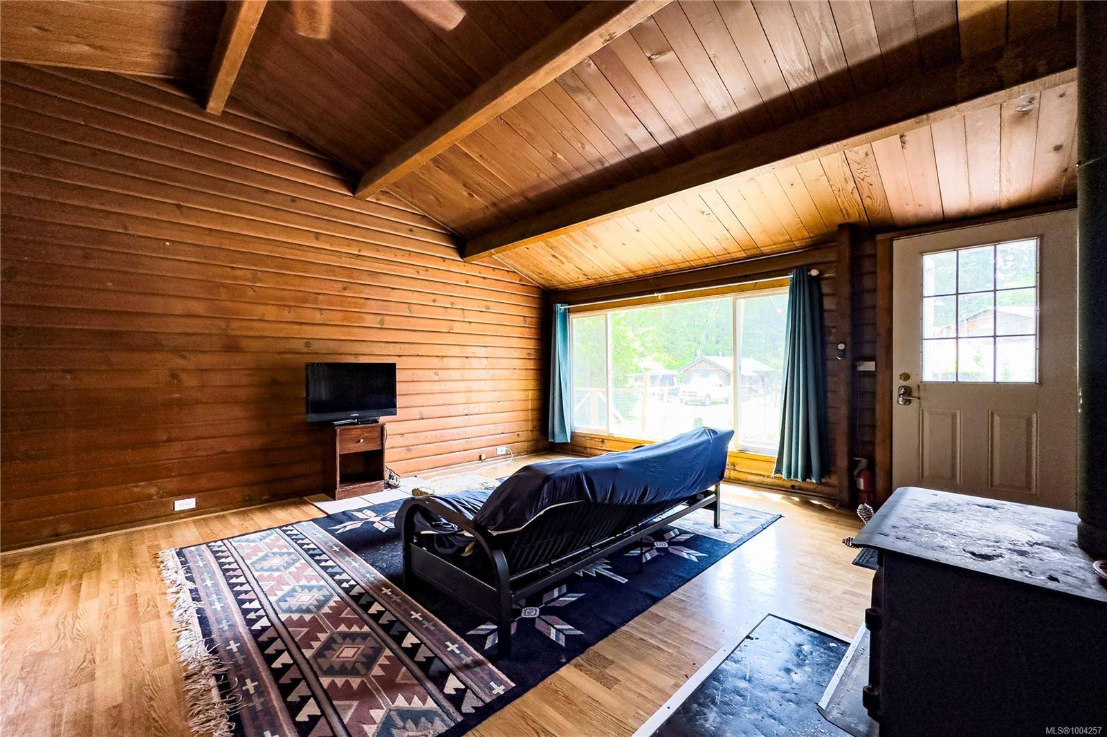 Zeballos, BC V0P 2A0,622 Keno Cres