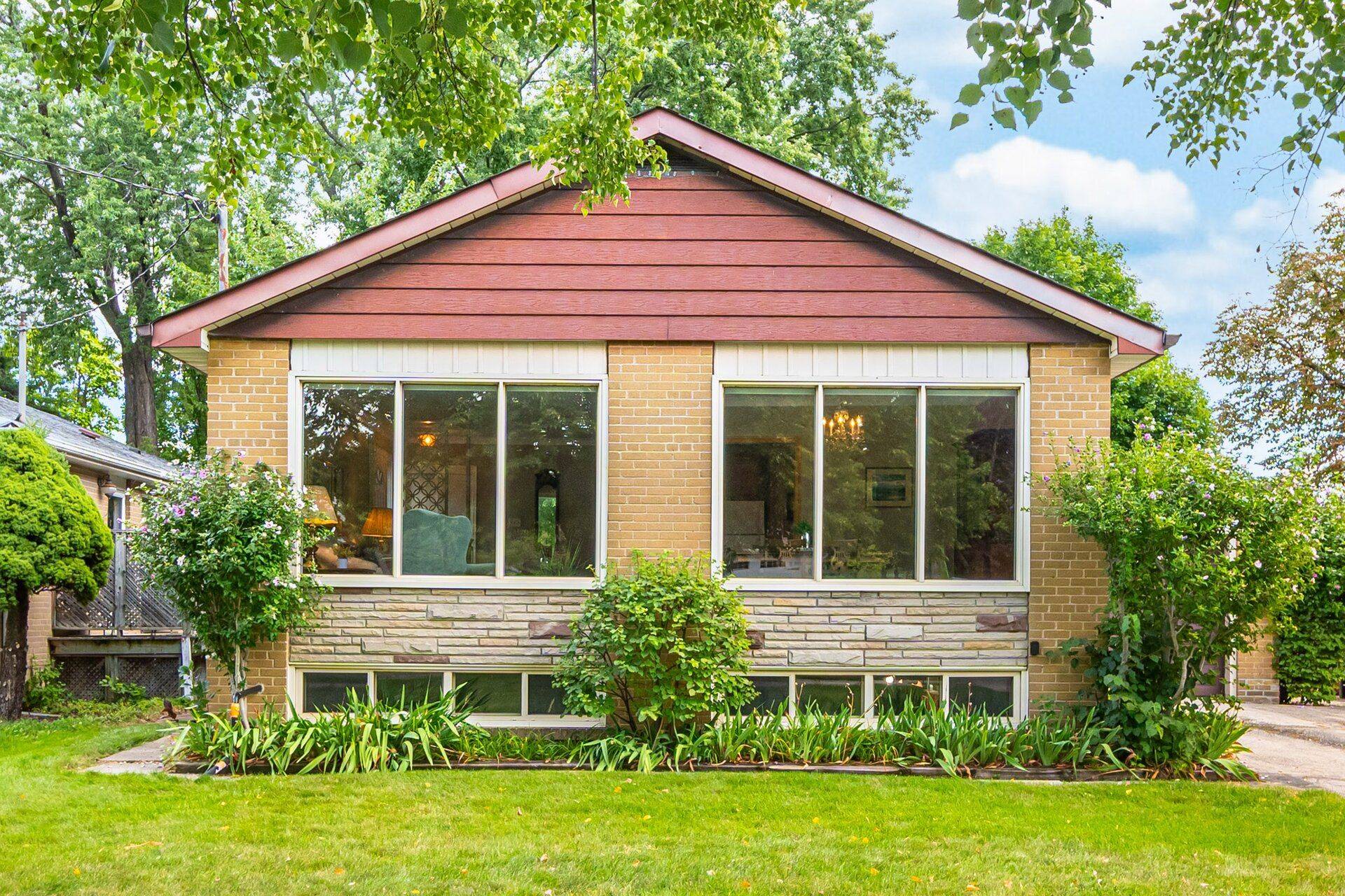 Toronto W08, ON M9B 3A4,23 Cotman CRES