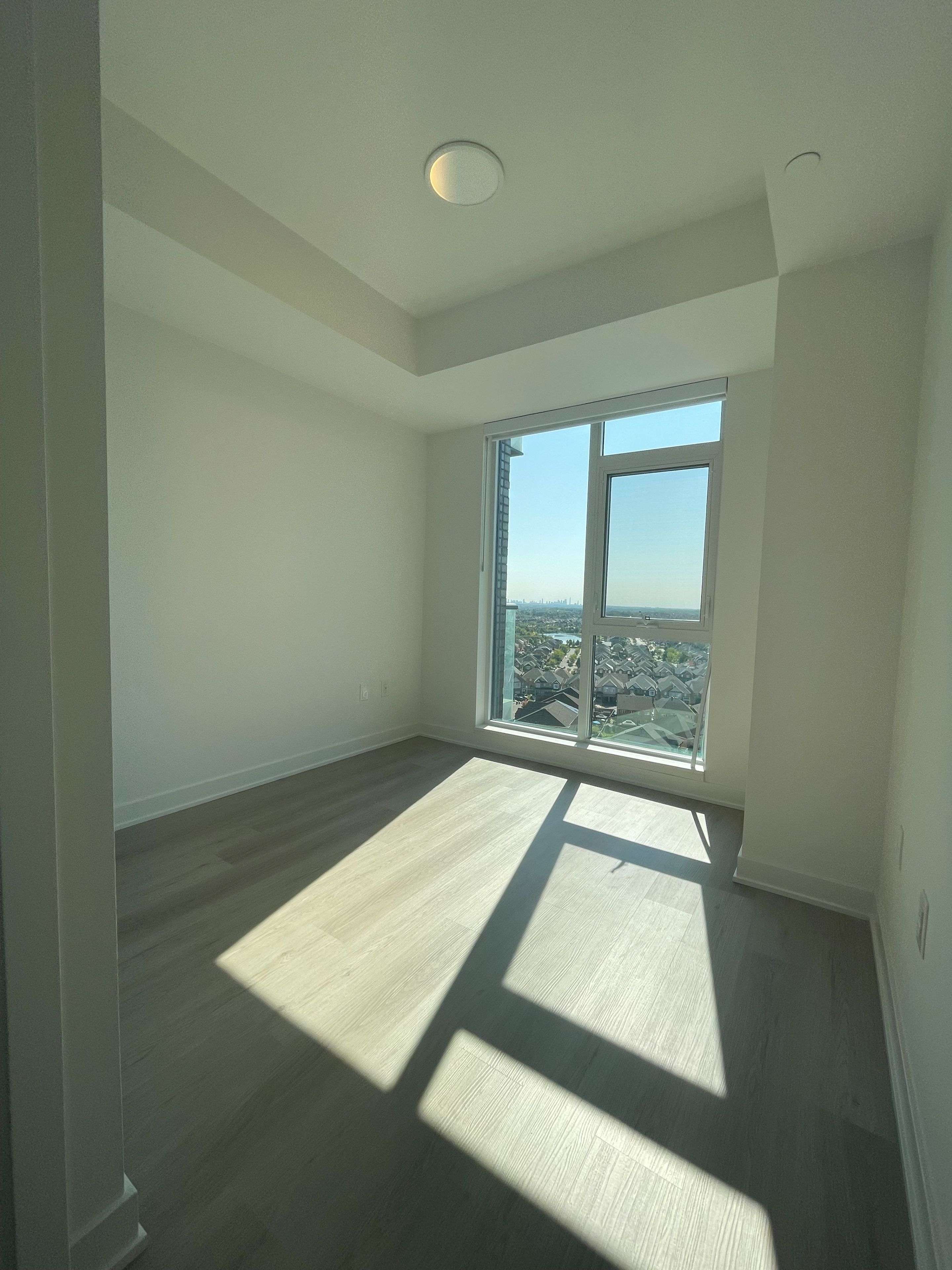 Brampton, ON L7A 5L5,40 Lagerfeld DR #1305