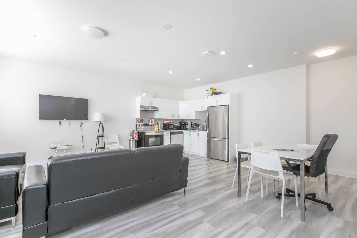 Meadowlands - Crestview And Area, ON K2C 0B3,1558-1562 Baseline RD