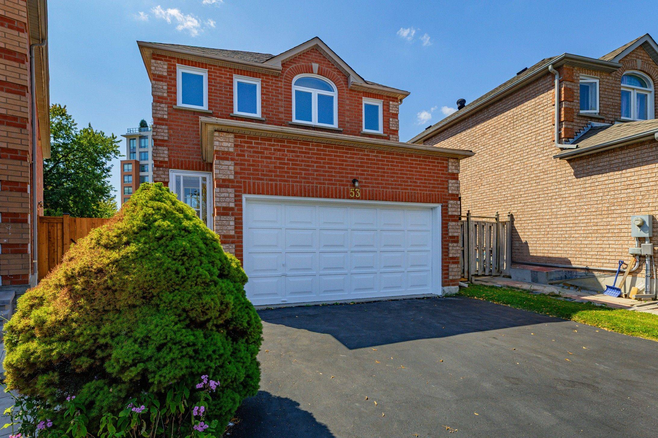 Markham, ON L3R 7A5,53 Manston CRES