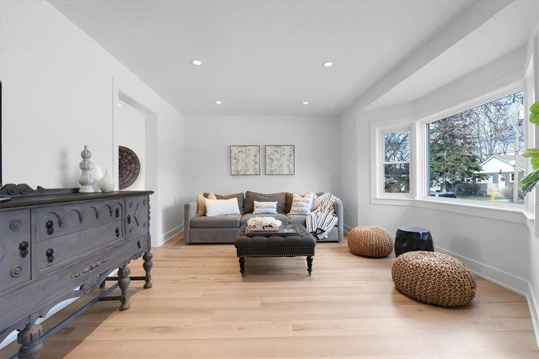 Hamilton, ON L9C 5G9,94 West 32nd ST