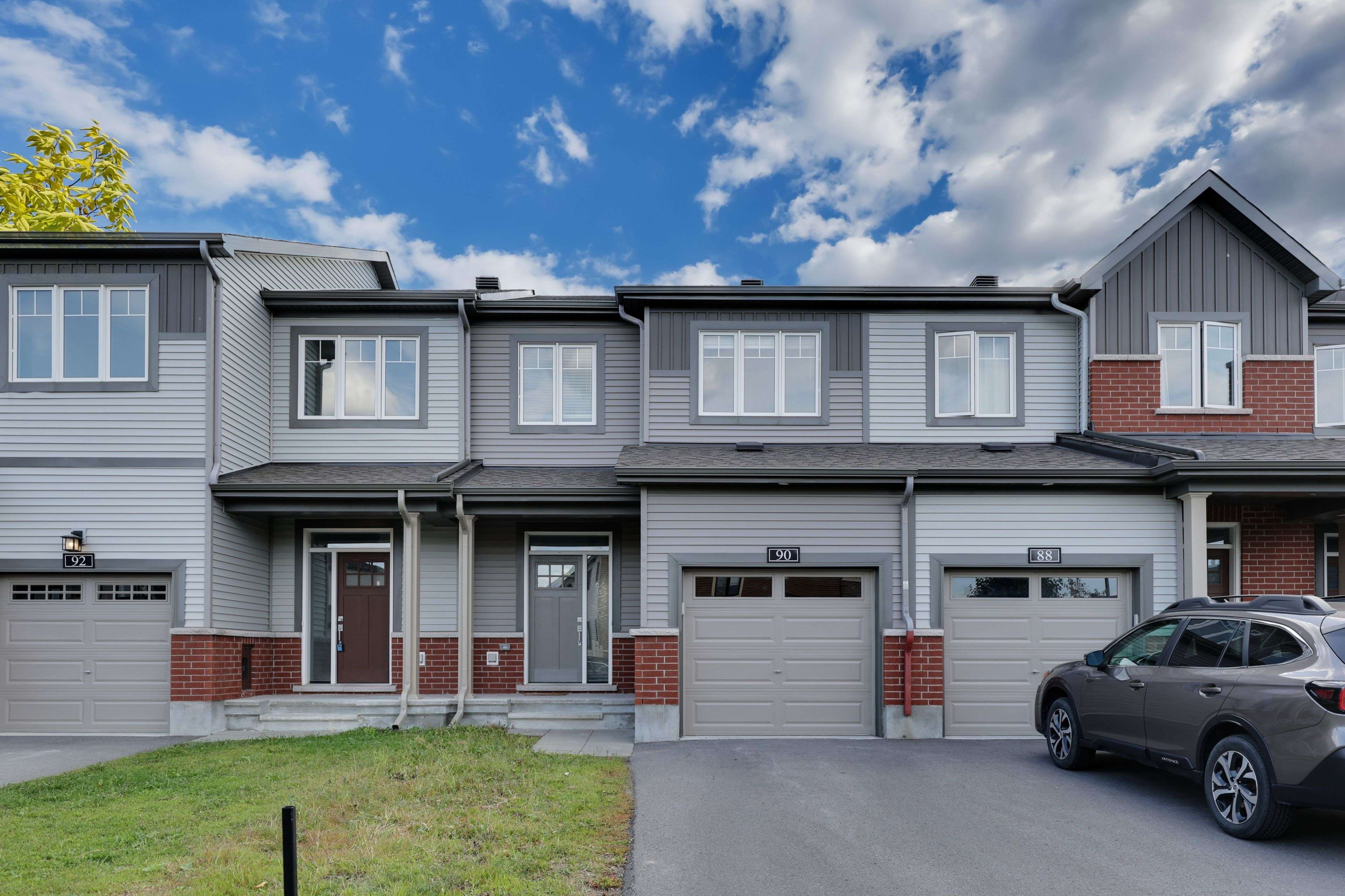 Kanata, ON K2T 0P2,90 Natare PL