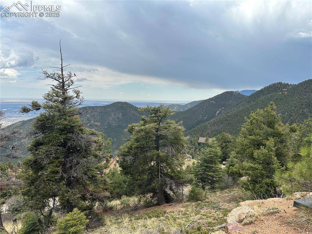 Manitou Springs, CO 80829,275 Upper Vista RD
