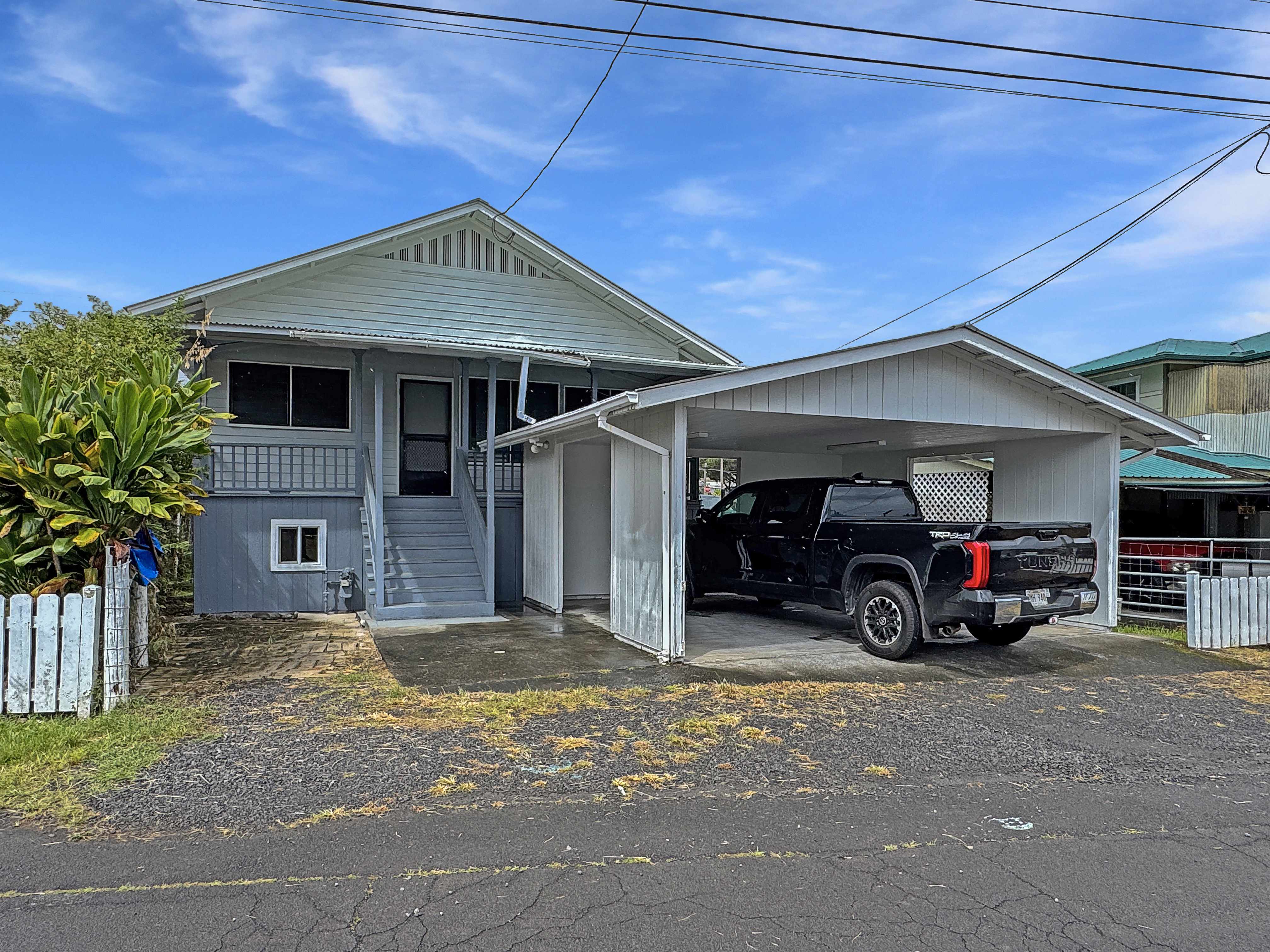 Hilo, HI 96720,136 MAUNA LOA ST