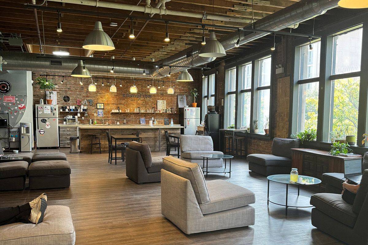 Hamilton, ON L8N 1A9,105-115 King ST E