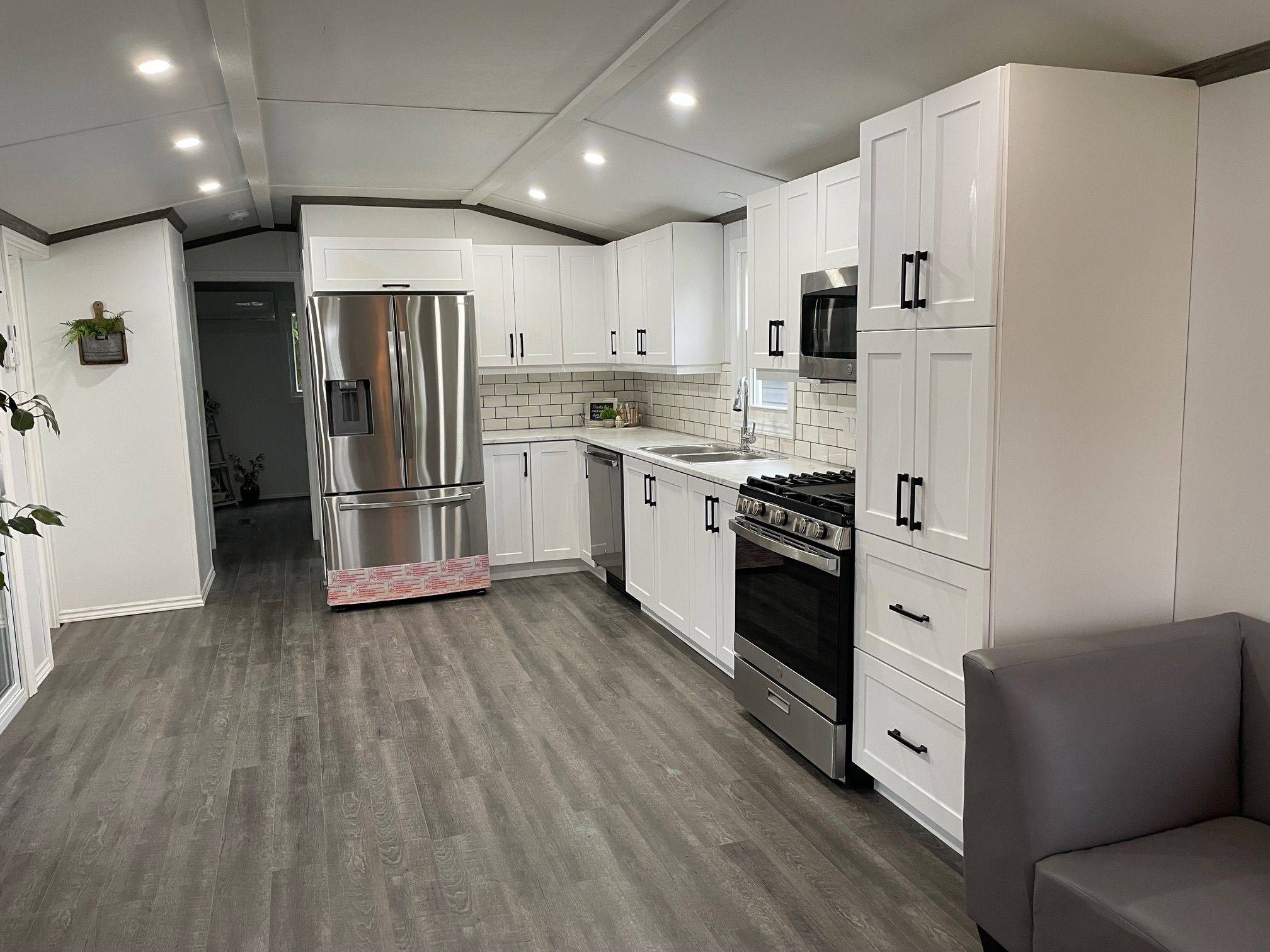 Central Huron, ON N0M 1G0,77719 Bluewater HWY #4 Starboard