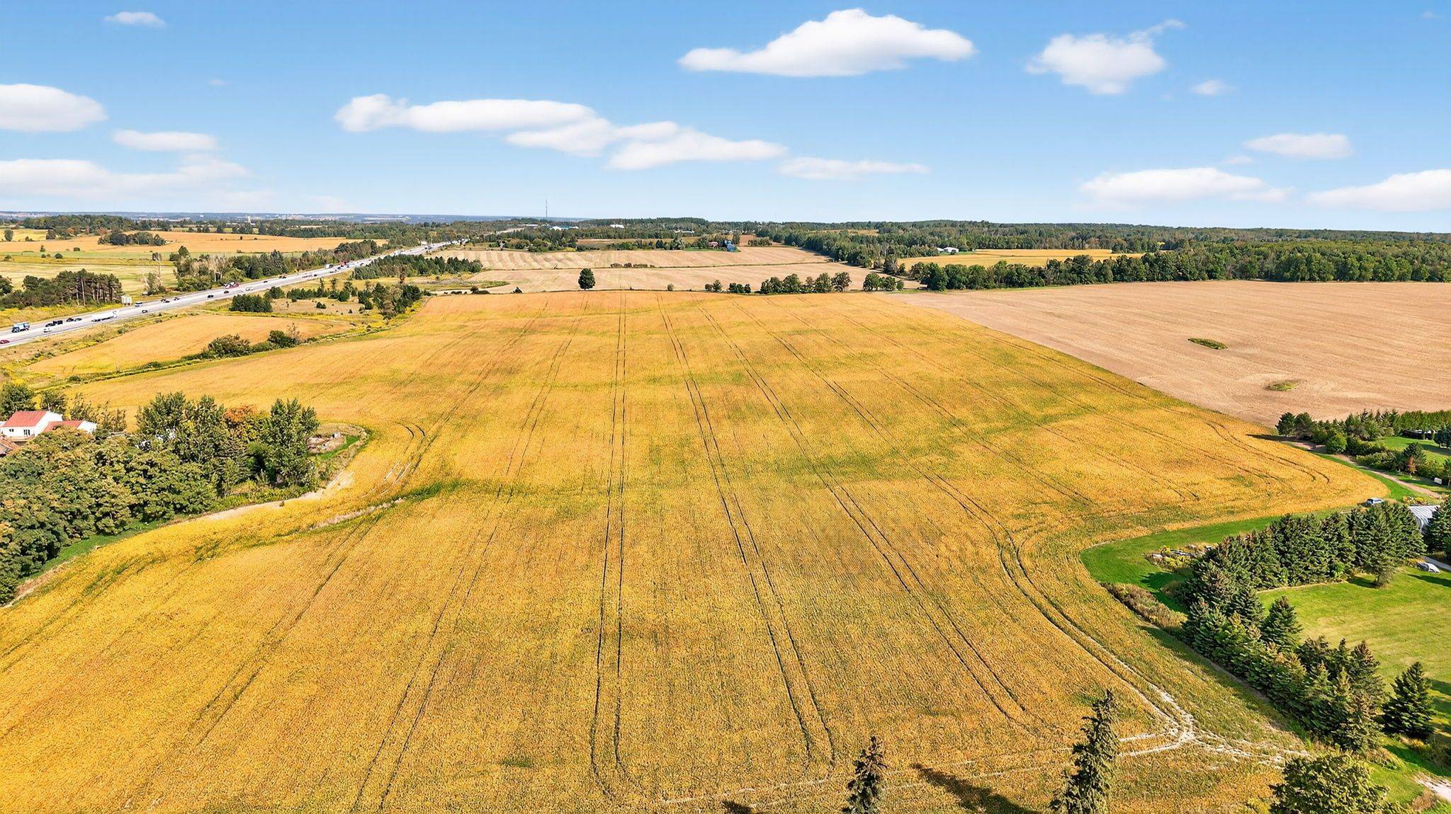 Bradford West Gwillimbury, ON L3Z 2A5,3521 Line 9 N/A #A&B