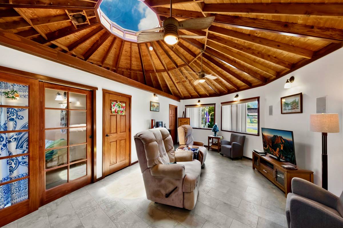 Pahoa, HI 96778,15-2795 HOU ST