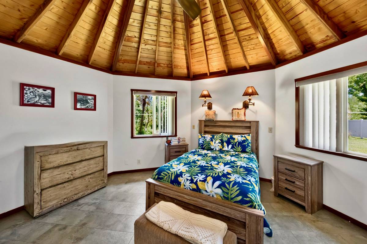 Pahoa, HI 96778,15-2795 HOU ST