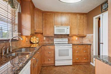 Fort Lauderdale, FL 33308,2141 NE 68 #106