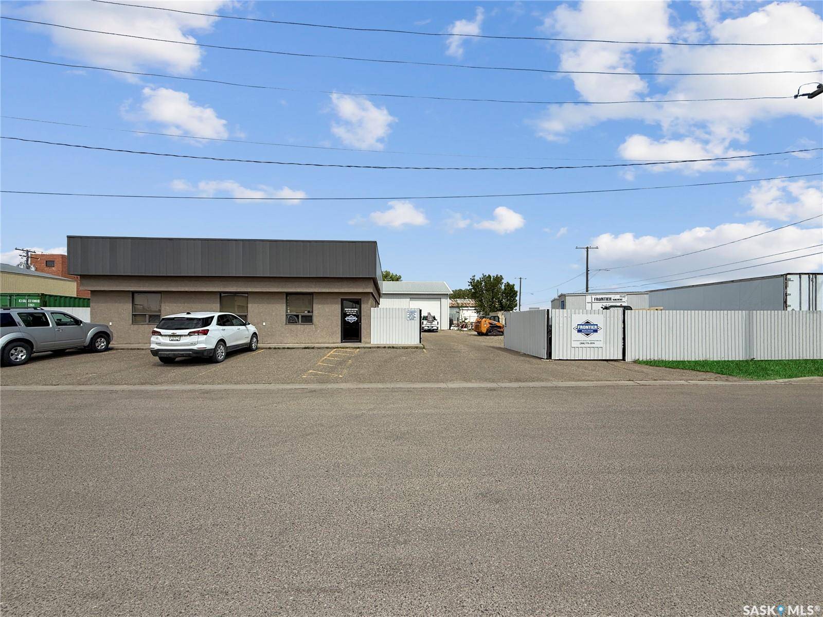Swift Current, SK S9H 4T4,37 5th AVENUE NW