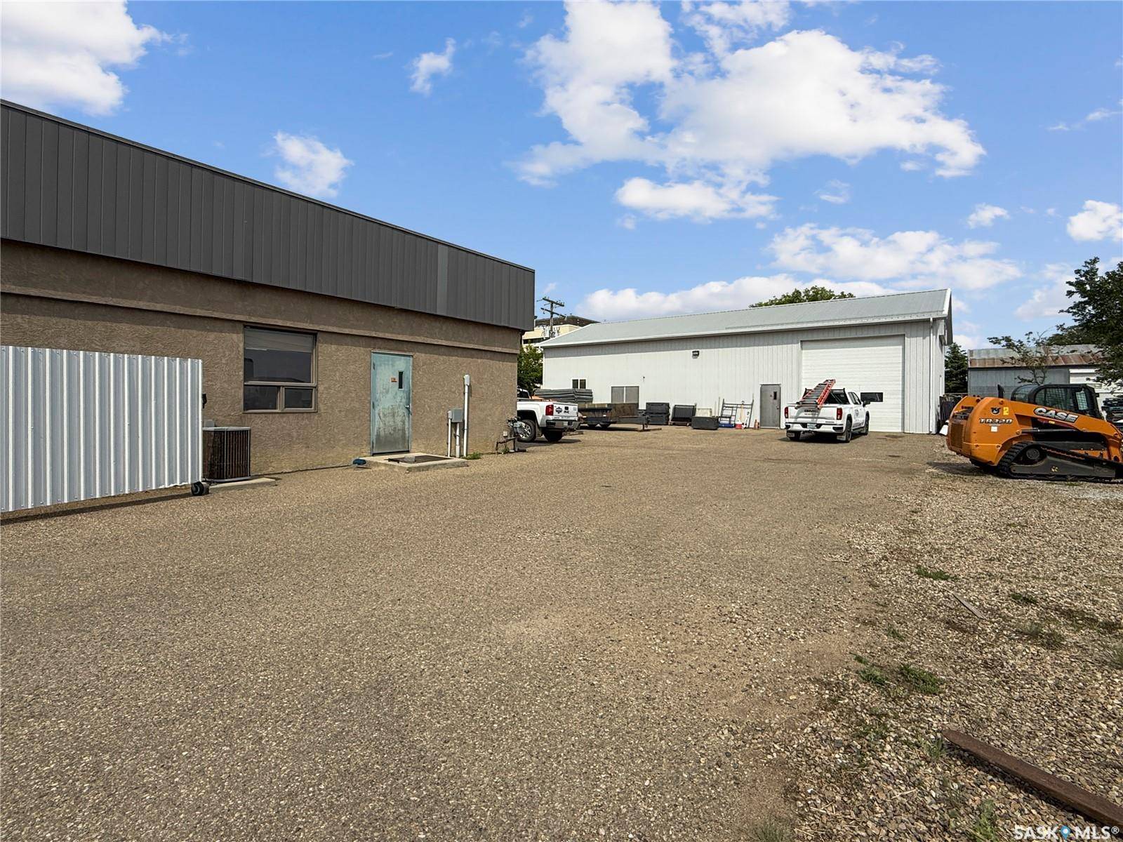 Swift Current, SK S9H 4T4,37 5th AVENUE NW