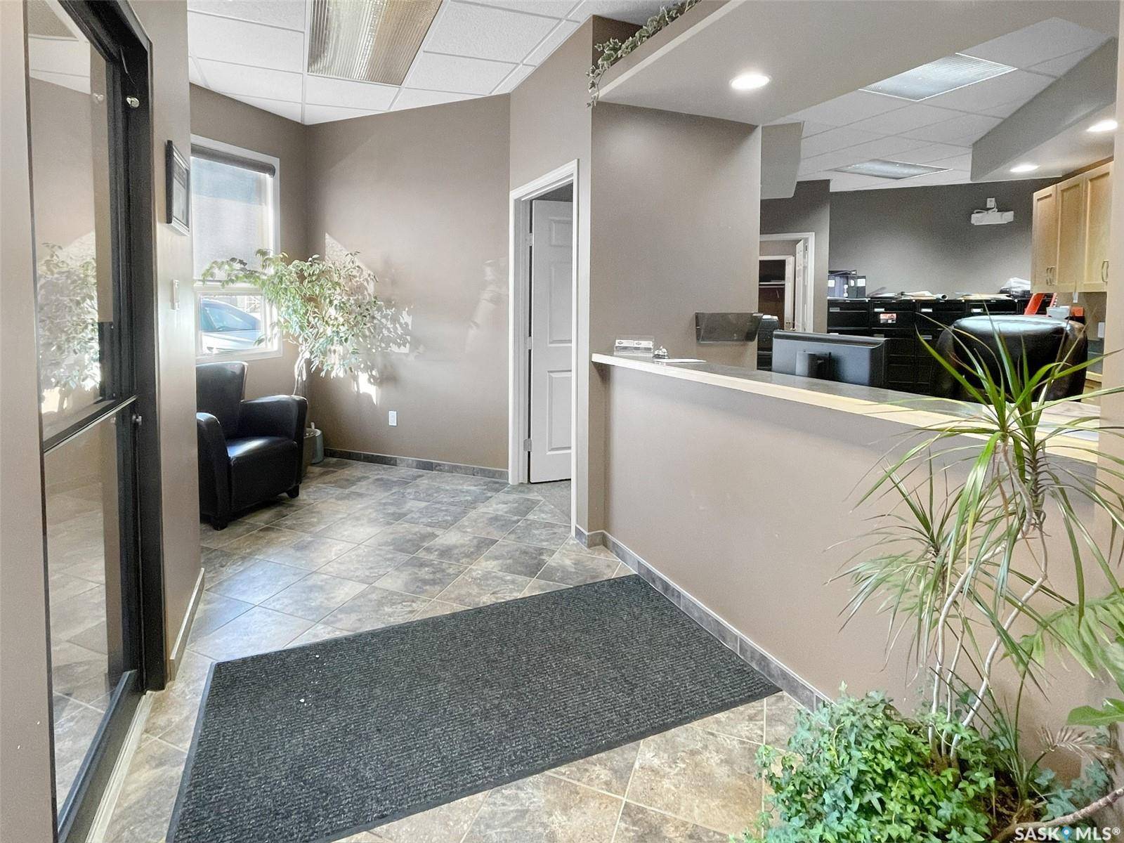 Swift Current, SK S9H 4T4,37 5th AVENUE NW