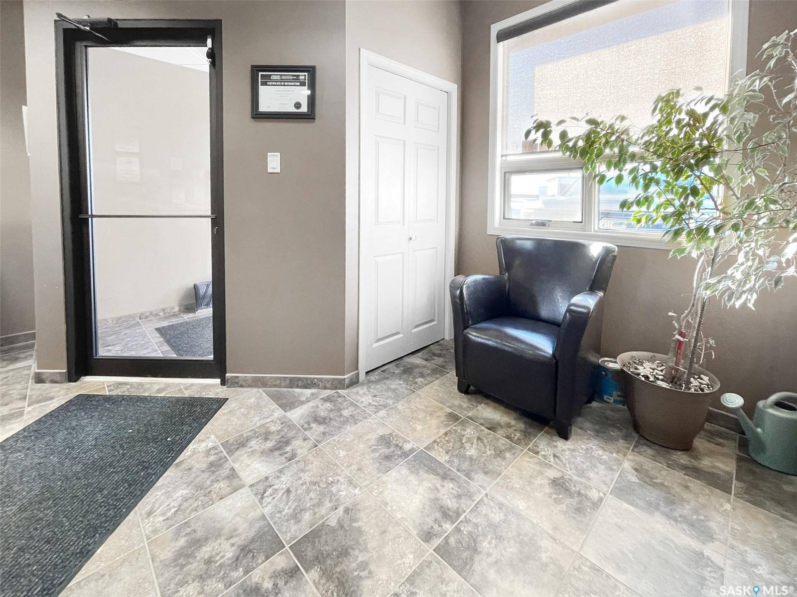 Swift Current, SK S9H 4T4,37 5th AVENUE NW