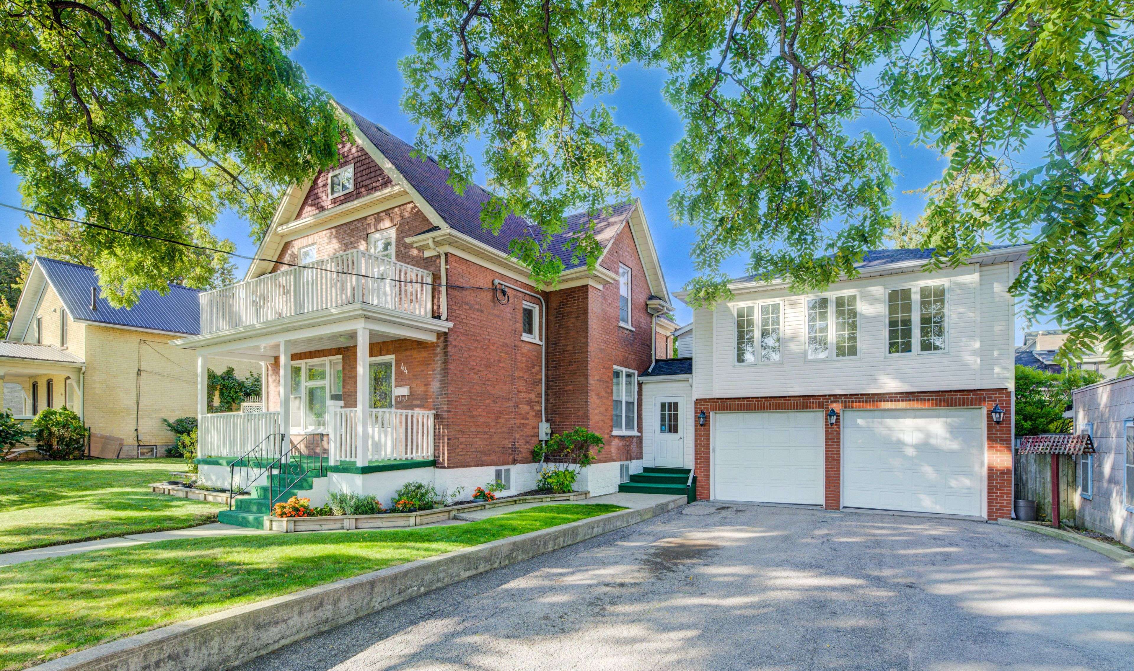 Kitchener, ON N2G 1S1,44 Walter ST