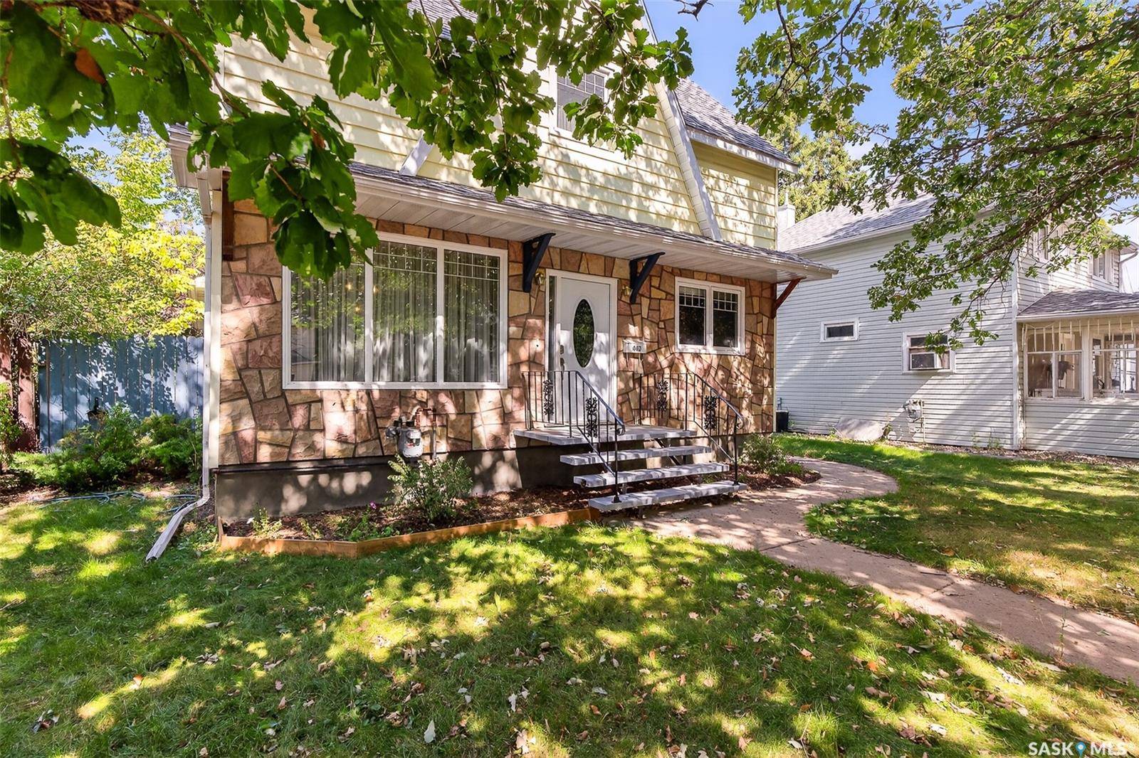 Moose Jaw, SK S6H 2G9,440 Hochelaga STREET W