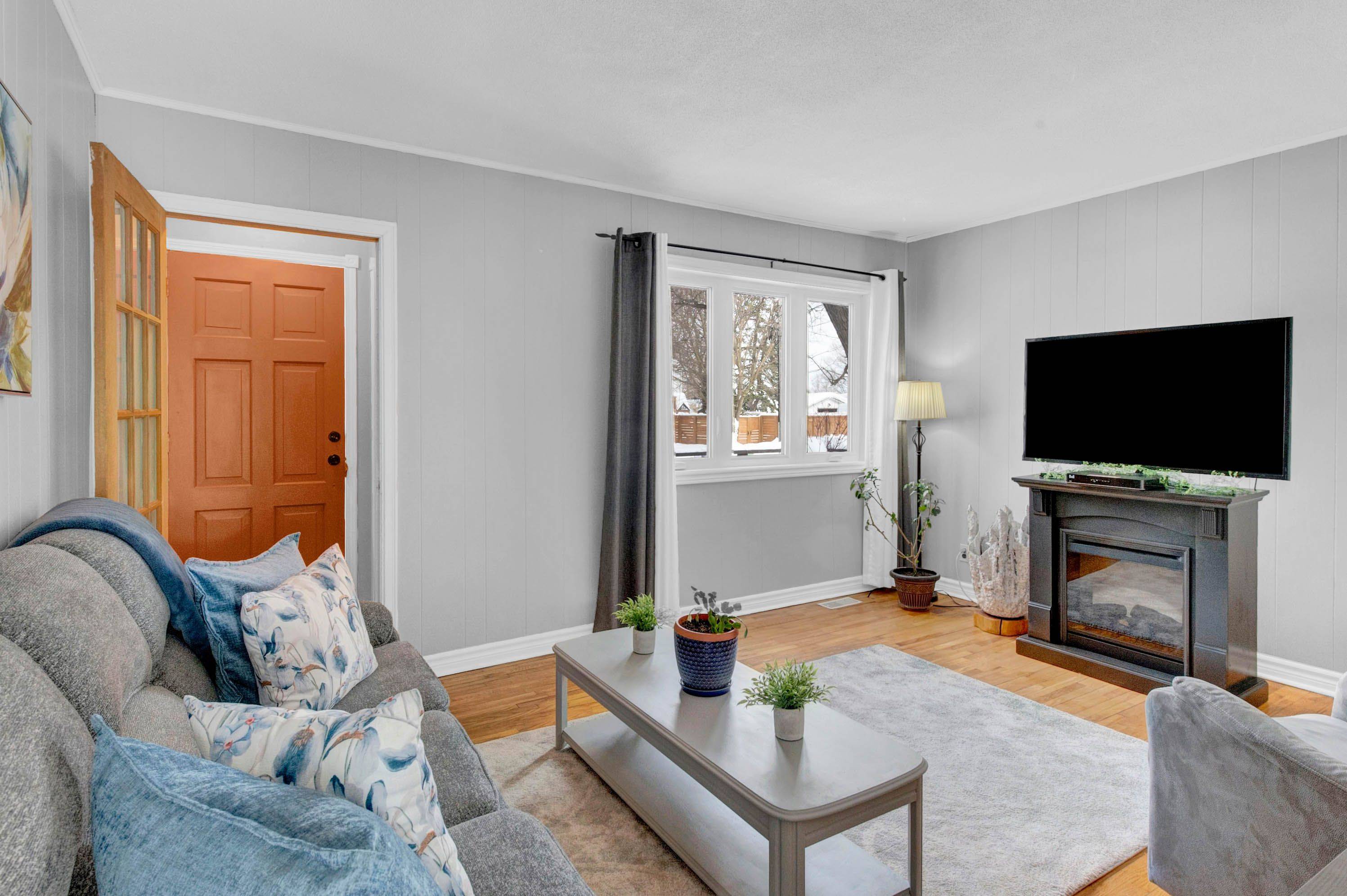 Erin, ON N0B 1T0,15 Millwood RD