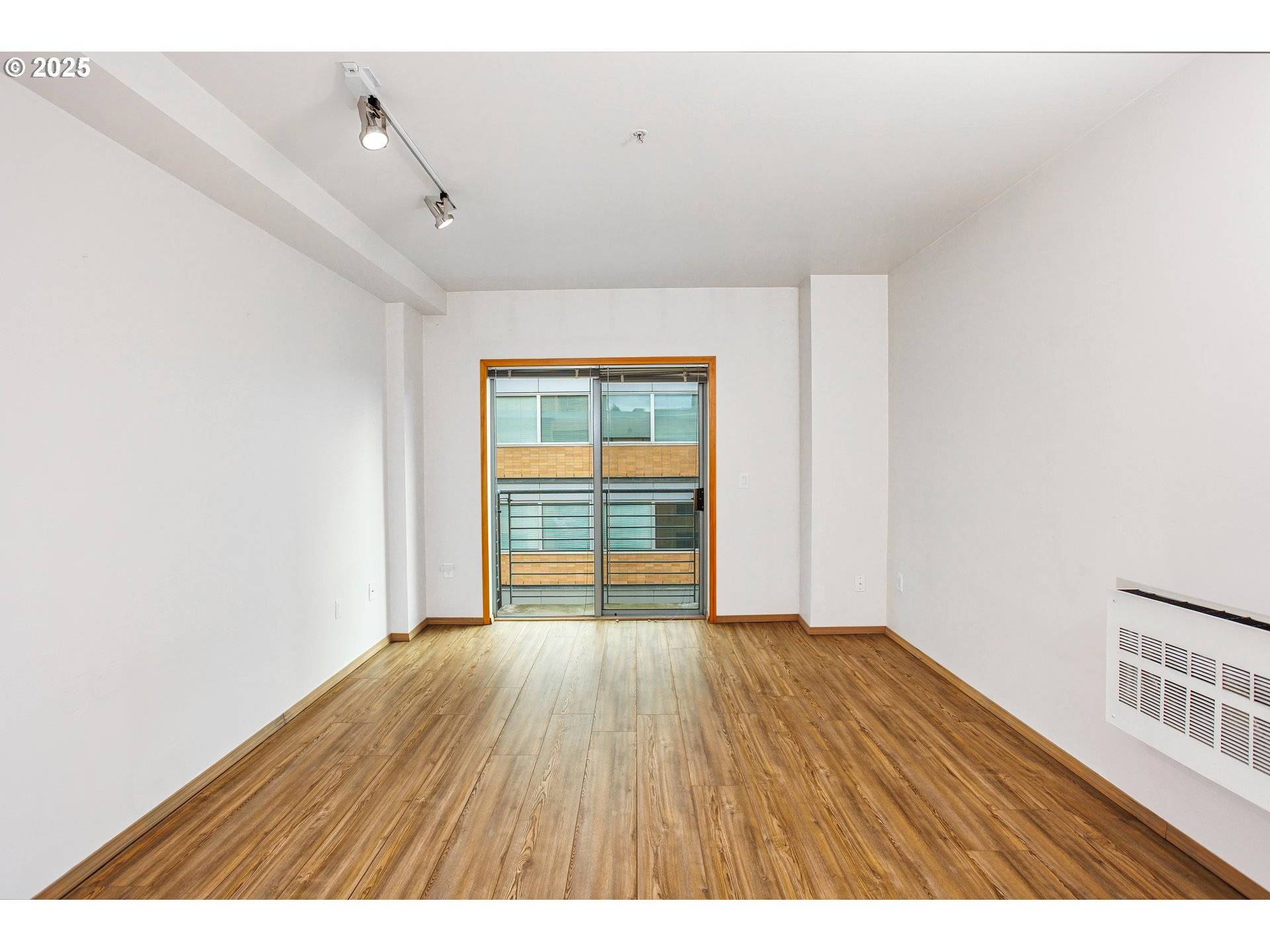 Vancouver, WA 98660,701 COLUMBIA ST #702