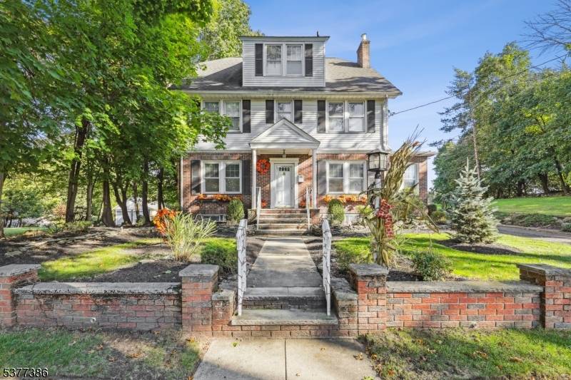 Verona Twp., NJ 07044,17 Cliff St