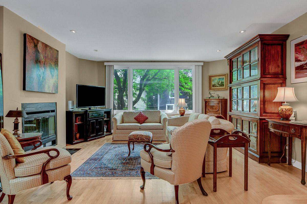 Glebe - Ottawa East And Area, ON K1S 0W3,13A Windsor AVE