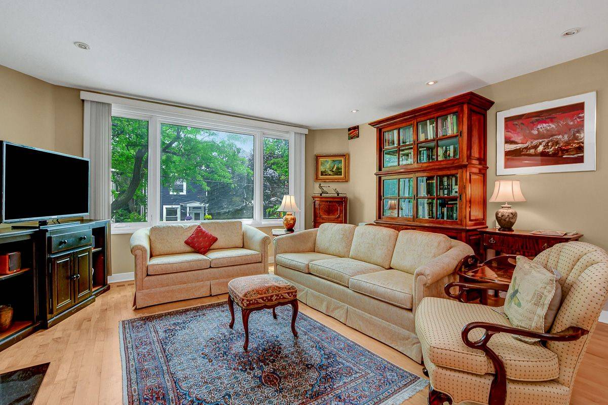 Glebe - Ottawa East And Area, ON K1S 0W3,13A Windsor AVE