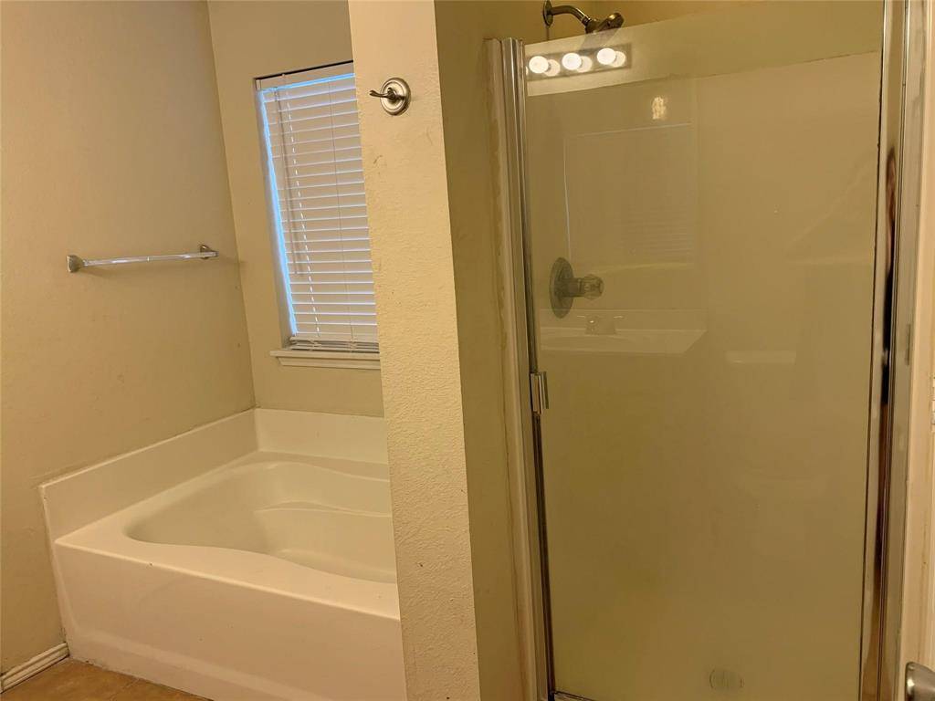 Fort Worth, TX 76116,10141 Chapel Rock Drive