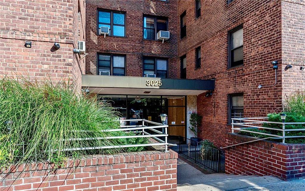 Brooklyn, NY 11235,3025 Ocean AVE #6E