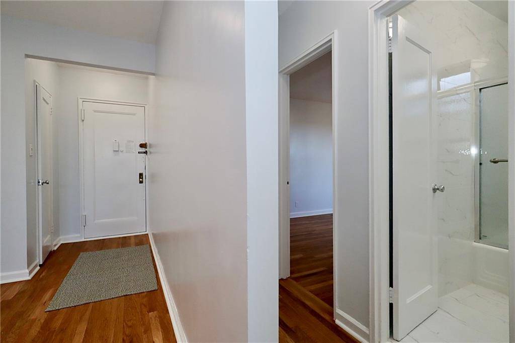 Brooklyn, NY 11235,3025 Ocean AVE #6E