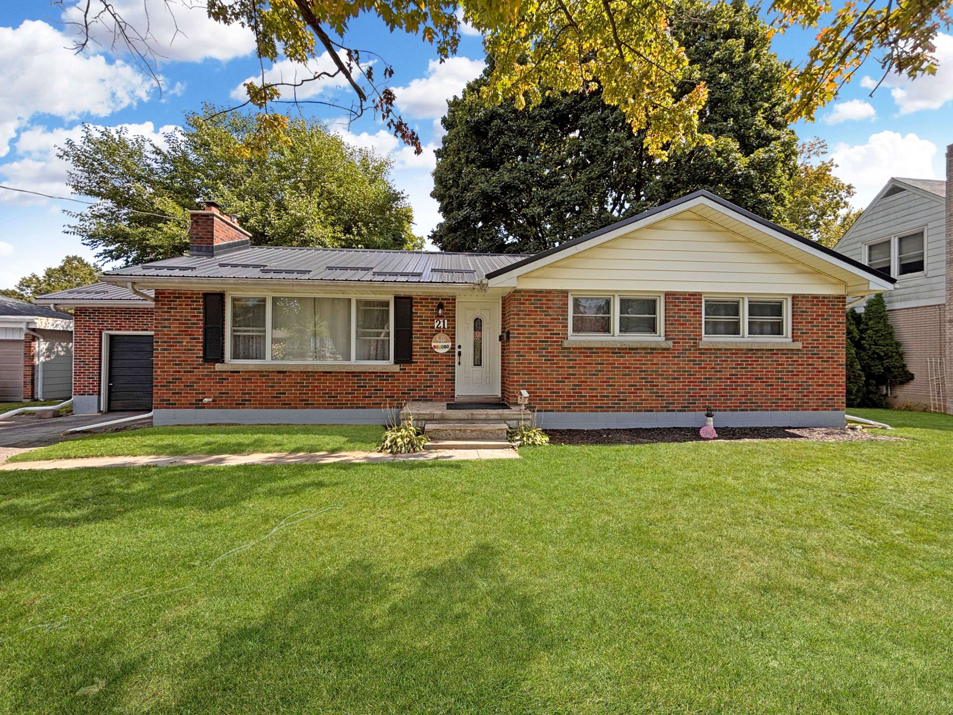 Norfolk, ON N3Y 3J1,21 Richard AVE