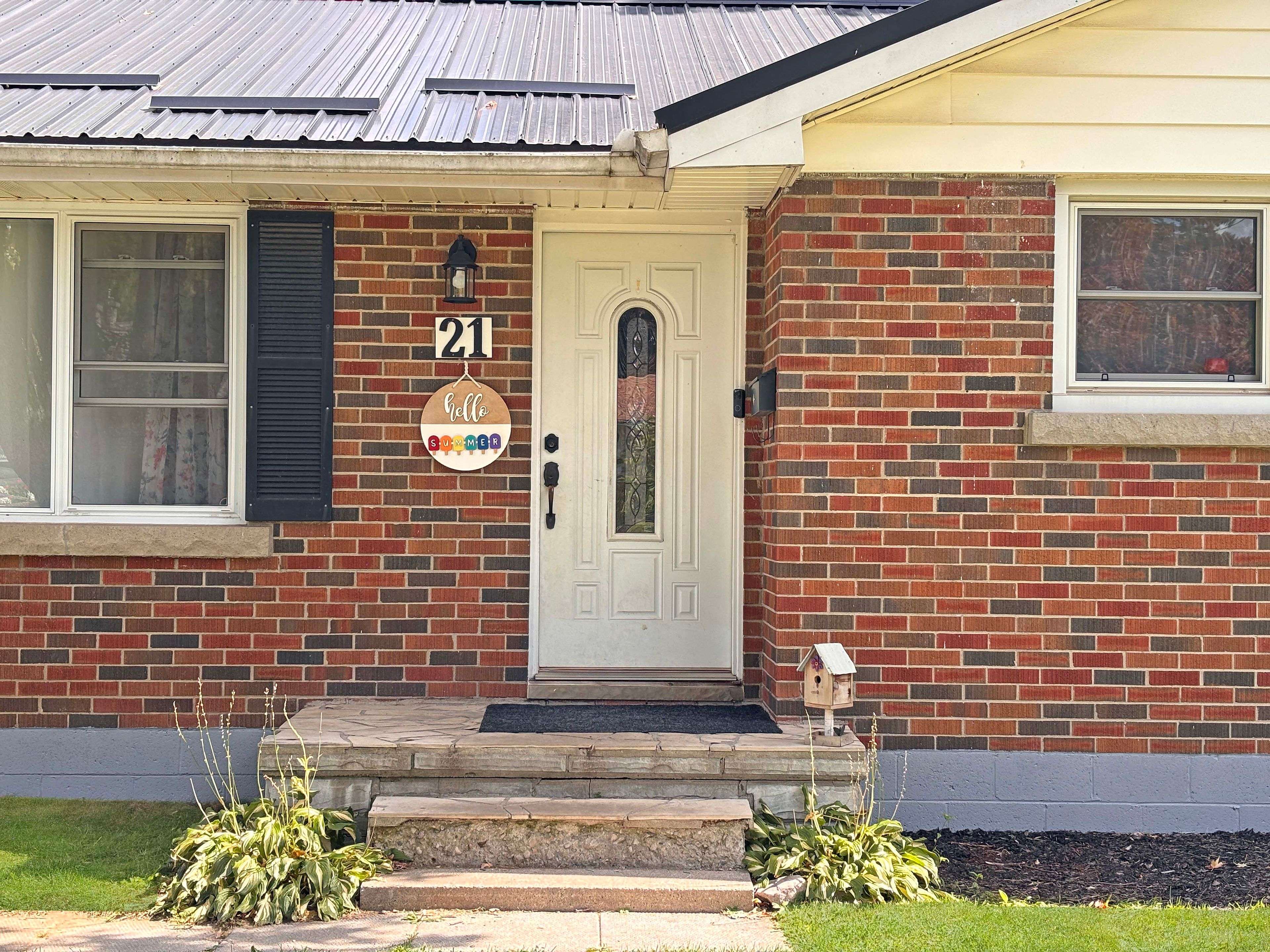 Norfolk, ON N3Y 3J1,21 Richard AVE