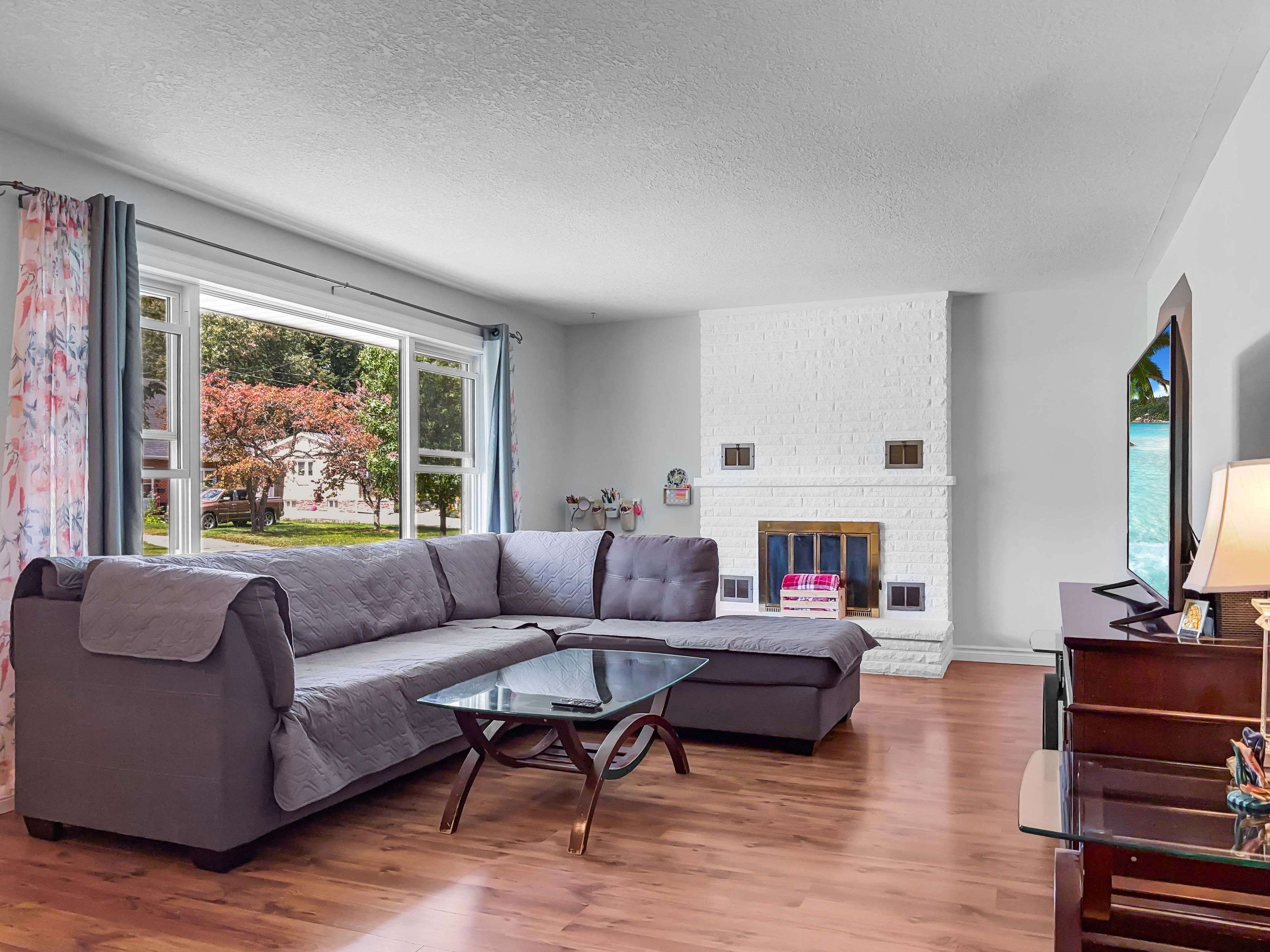 Norfolk, ON N3Y 3J1,21 Richard AVE