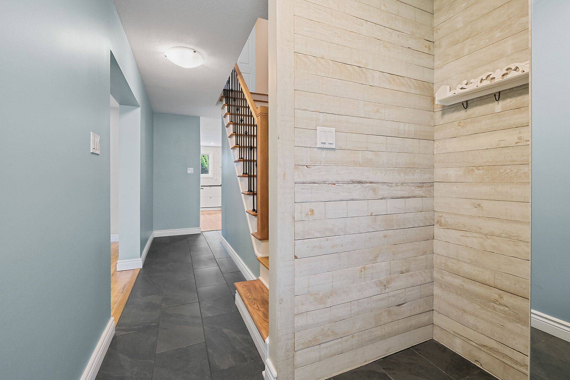 Beacon Hill North - South And Area, ON K1J 6Y5,775 De Salaberry ST