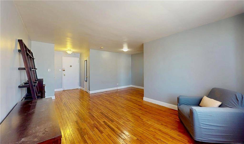 Brooklyn, NY 11235,2909 Ocean AVE #4E