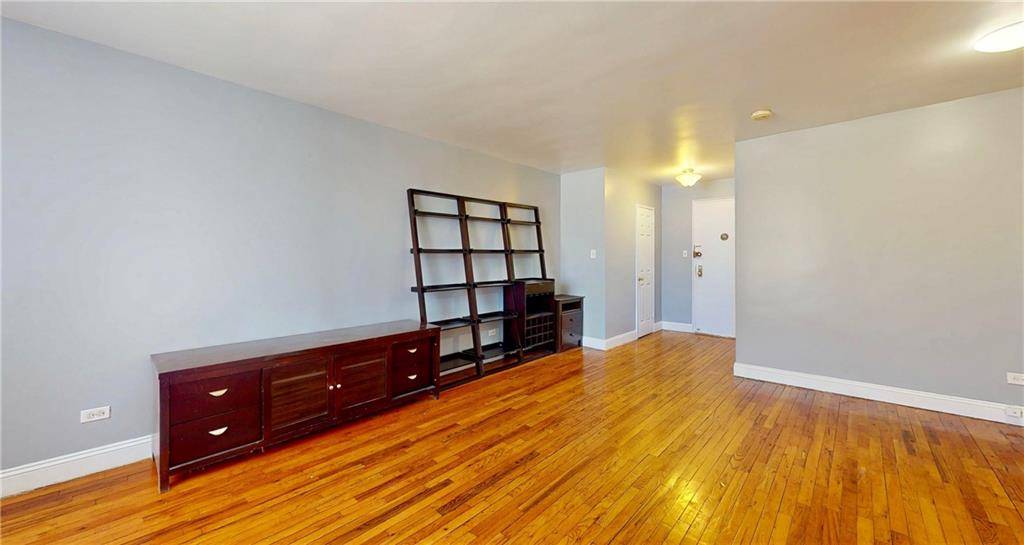 Brooklyn, NY 11235,2909 Ocean AVE #4E