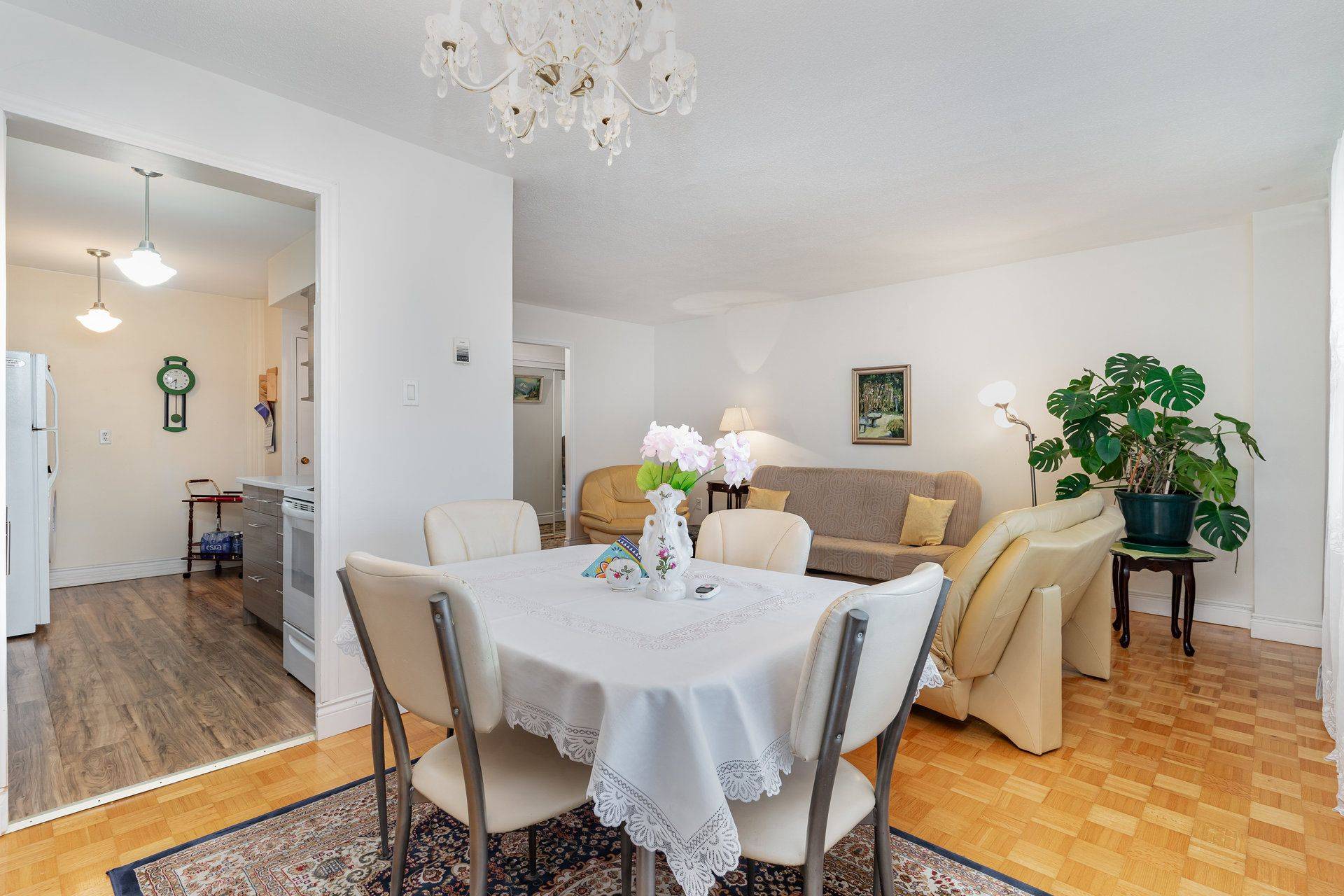 Toronto W05, ON M3N 2L5,5 Frith RD #808