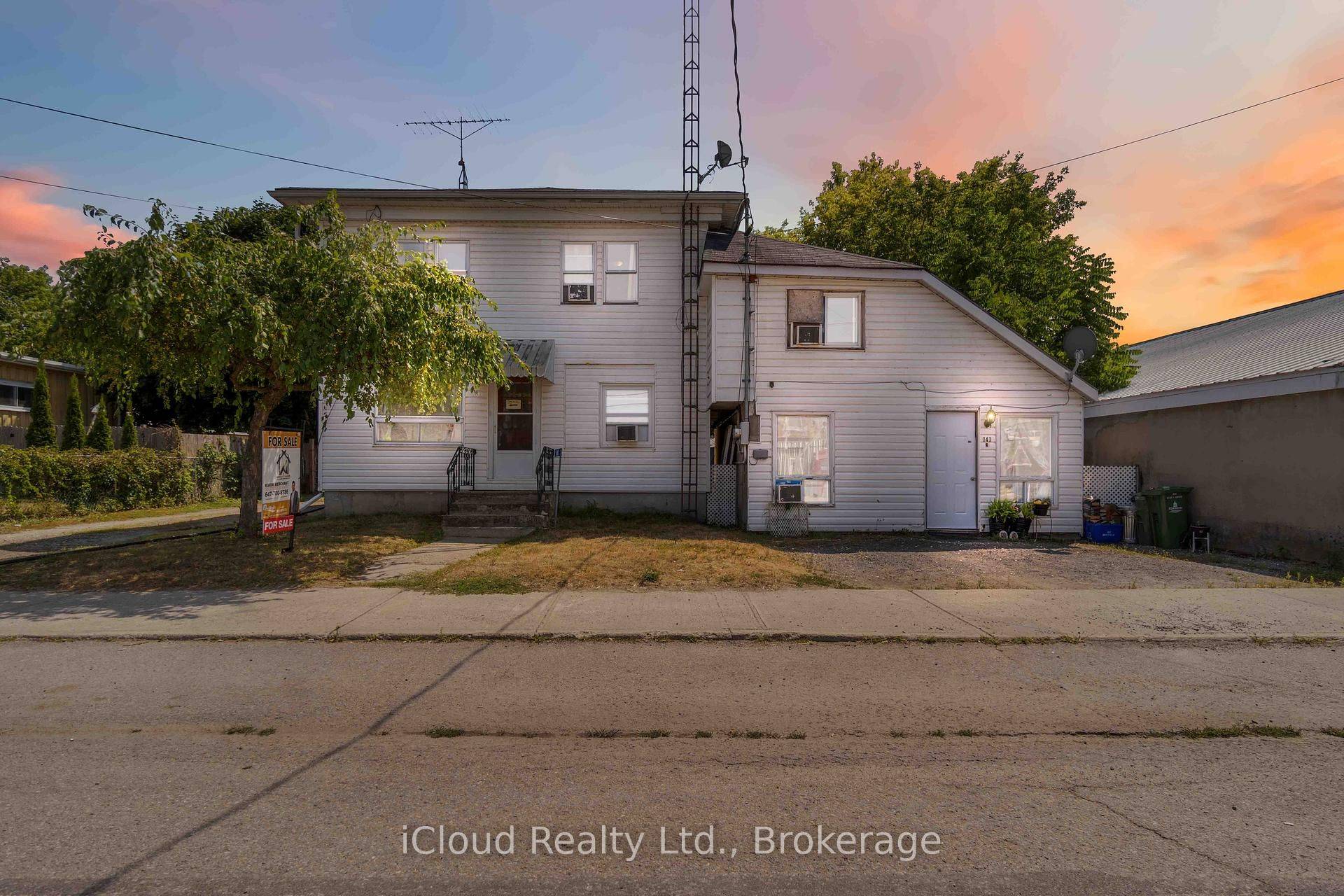 Leeds And The Thousand Islands, ON K0H 2N0,141 Main ST