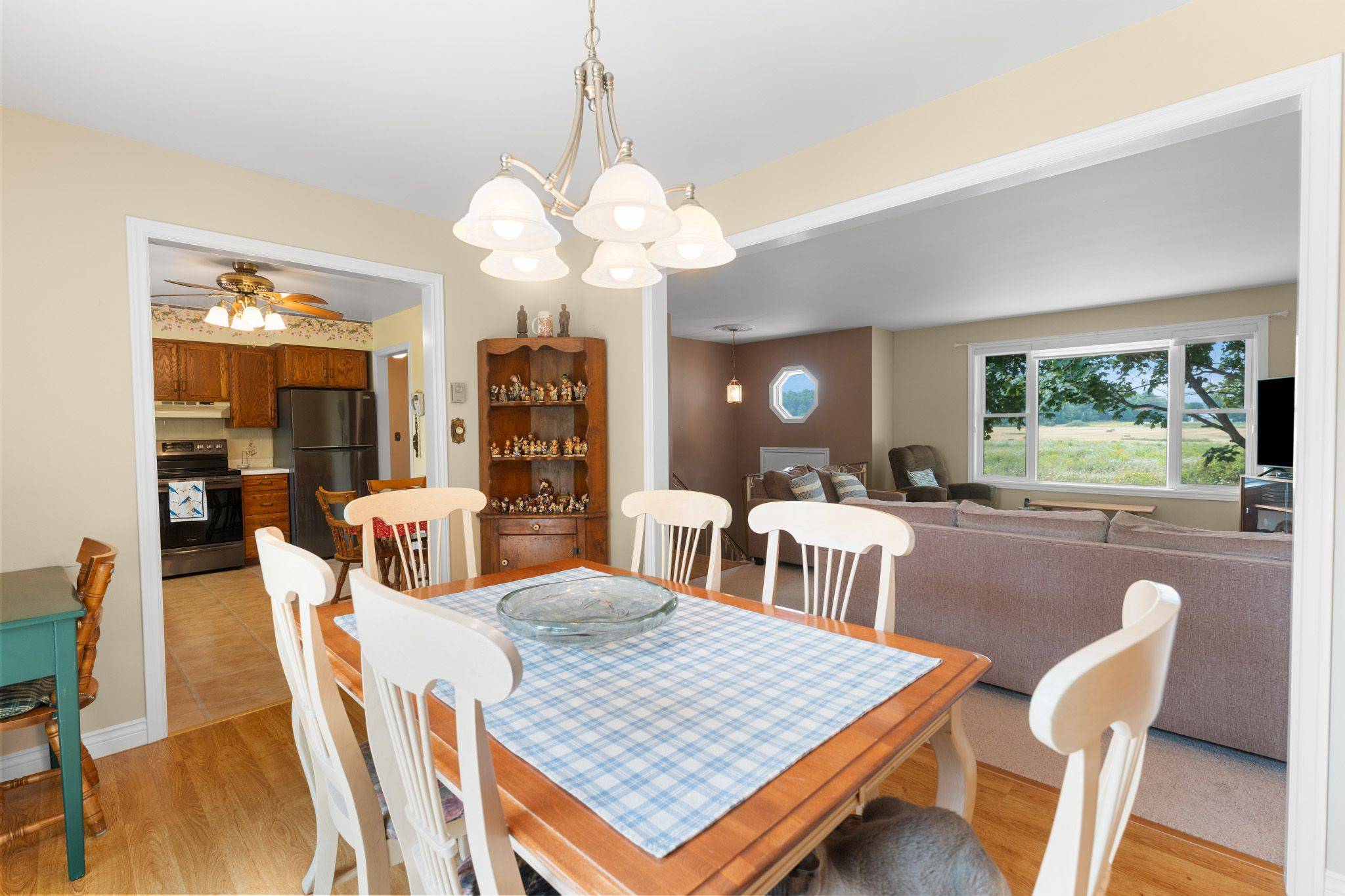 Leeds And The Thousand Islands, ON K0H 2N0,113 Main ST