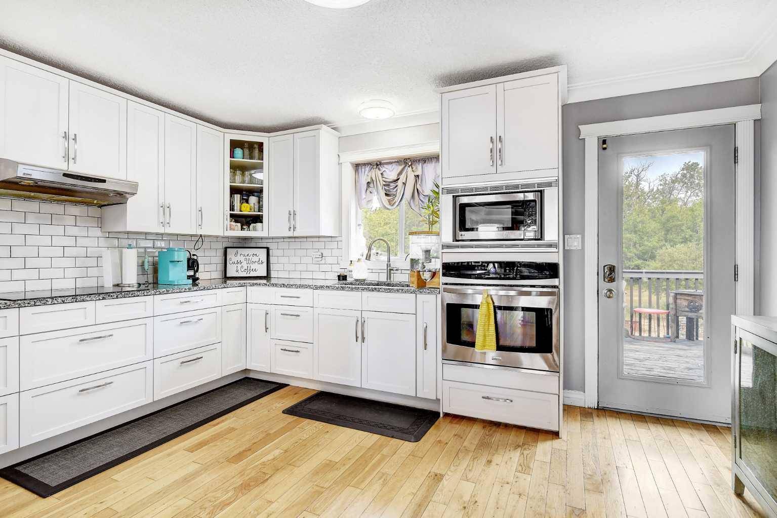 1101 Redlow DR, Beaverlodge, AB T0H 0C0