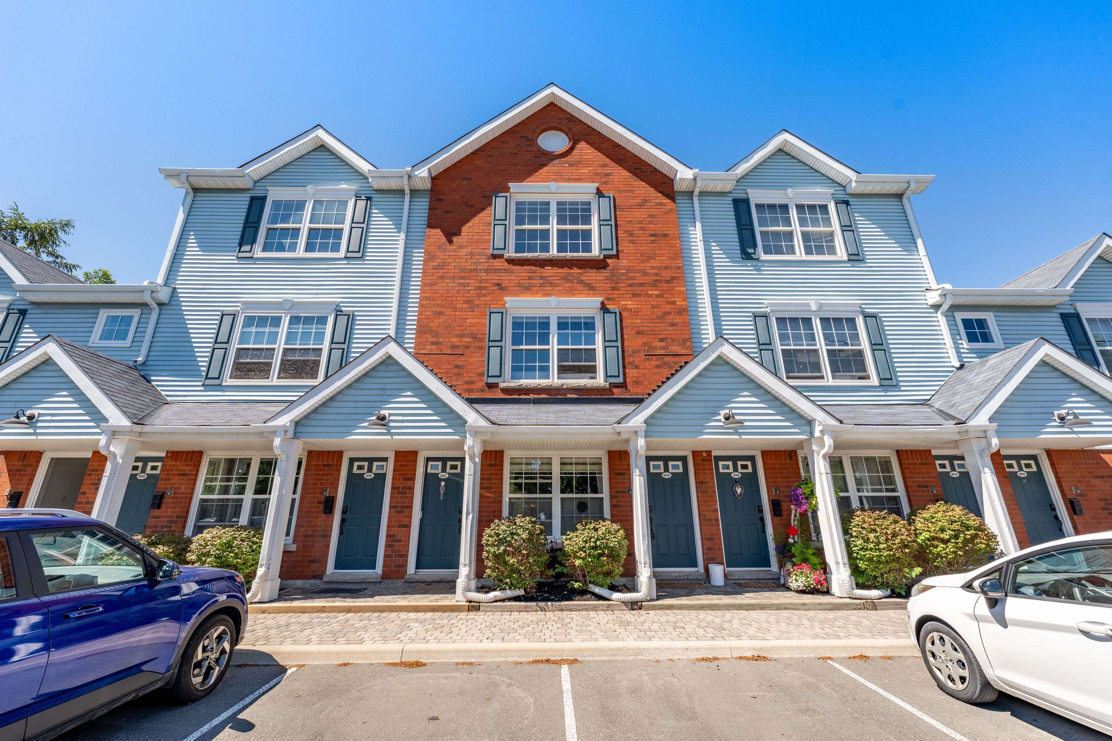 Cobourg, ON K9A 5H8,182 D'Arcy ST #A203