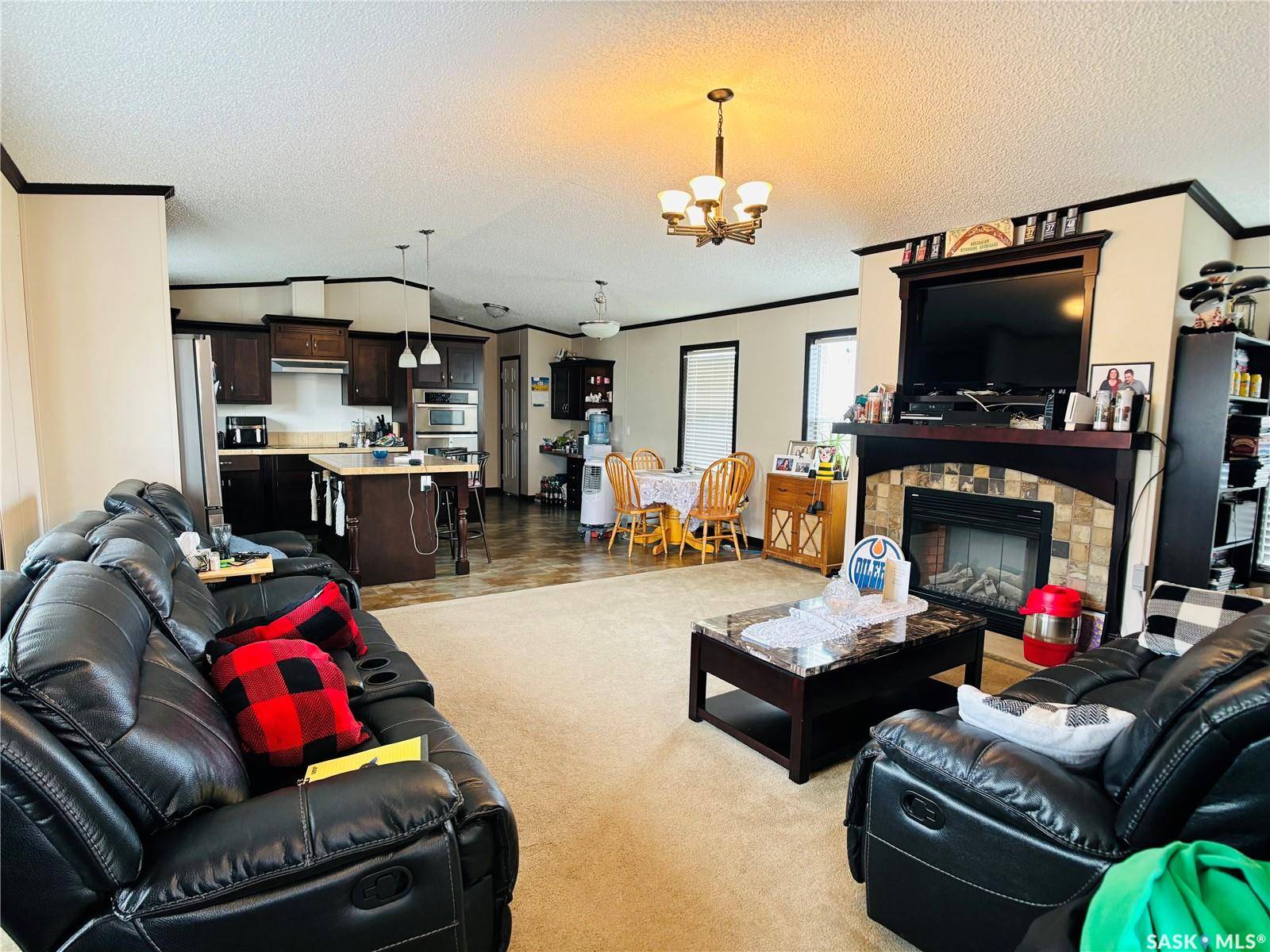 Estevan, SK S4A 3A7,2004 Alice ROAD #6