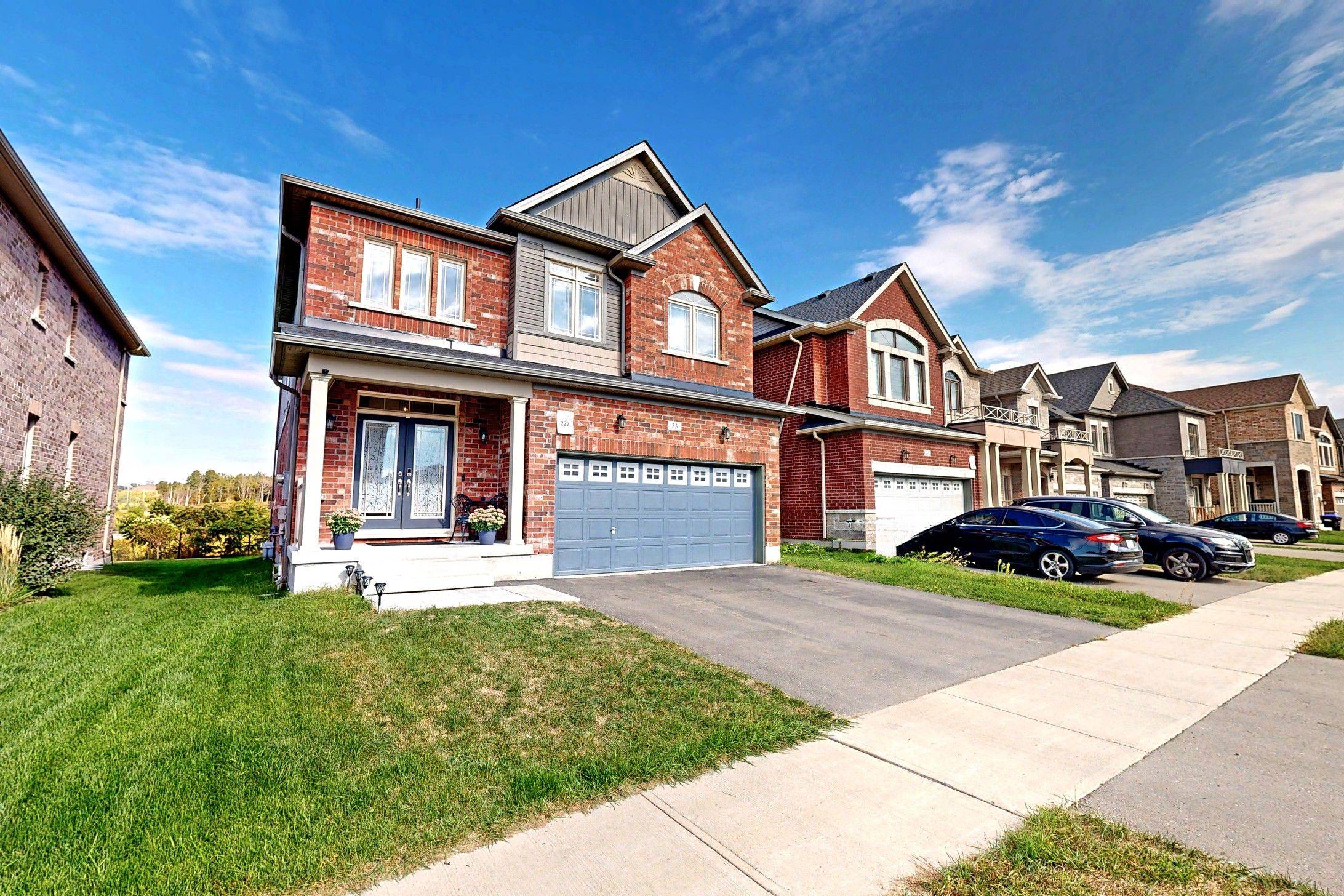 New Tecumseth, ON L9R 0T8,33 Lorne Thomas PL