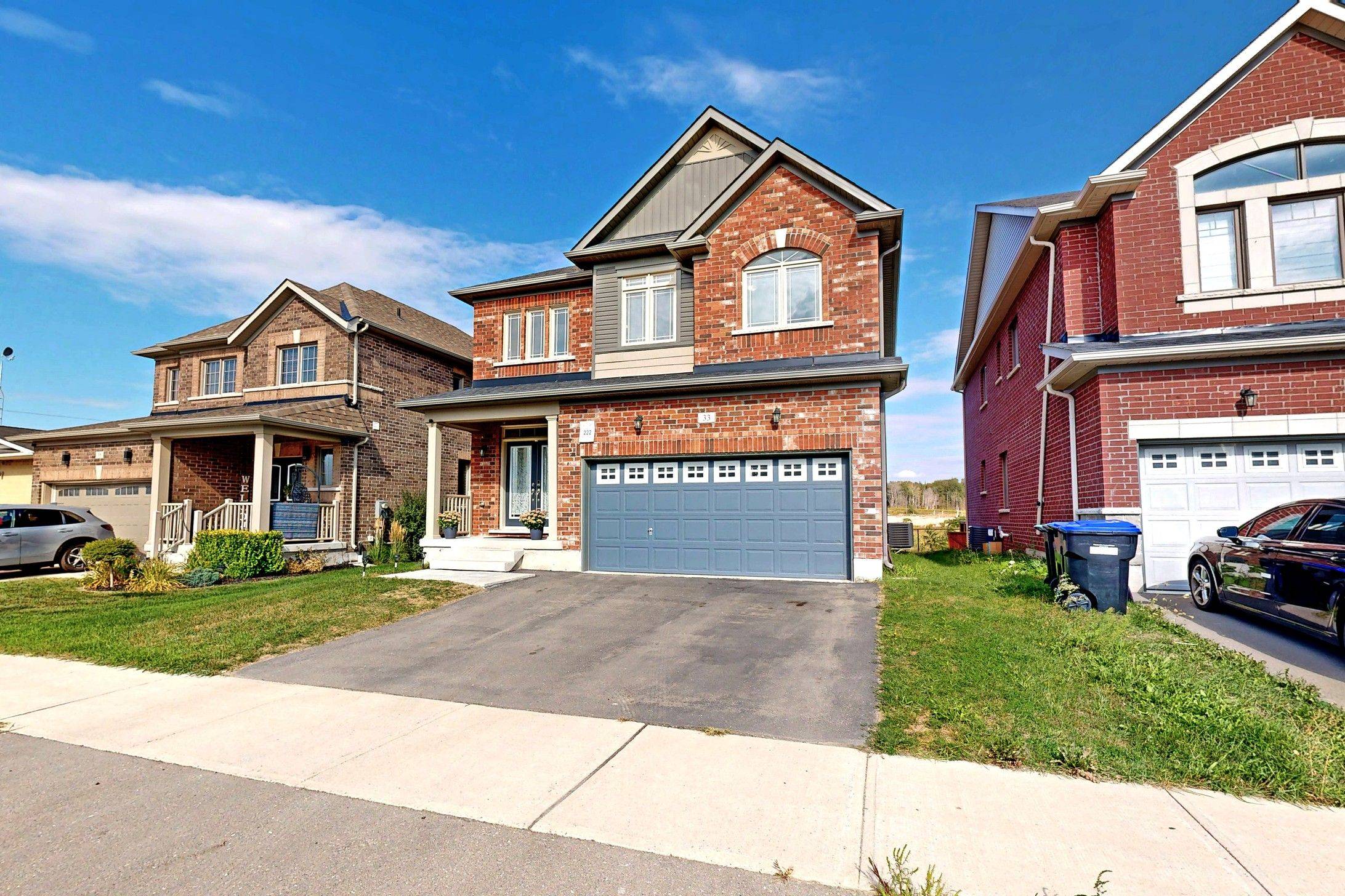 New Tecumseth, ON L9R 0T8,33 Lorne Thomas PL