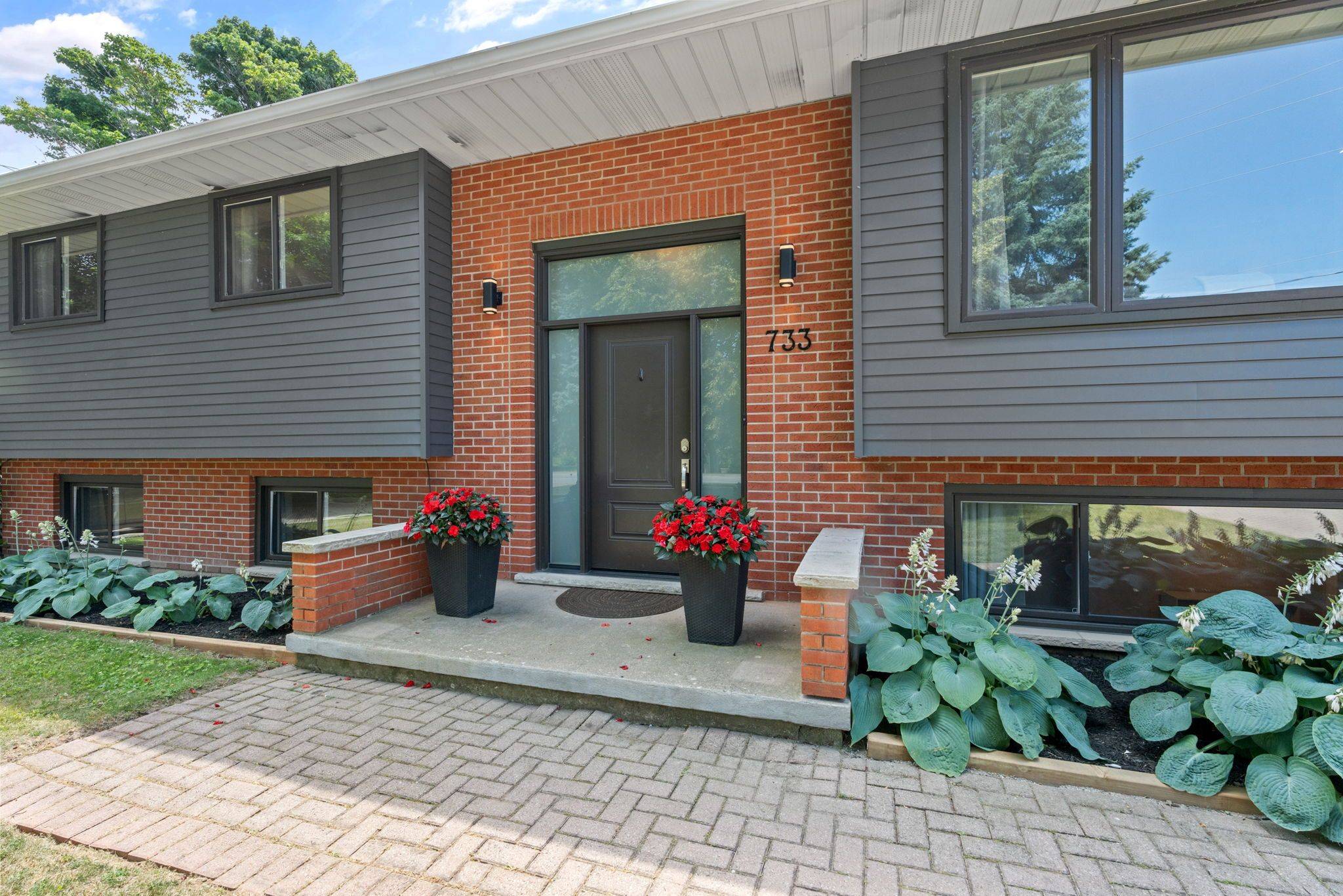 Niagara-on-the-lake, ON L0S 1T0,733 Line 1 RD