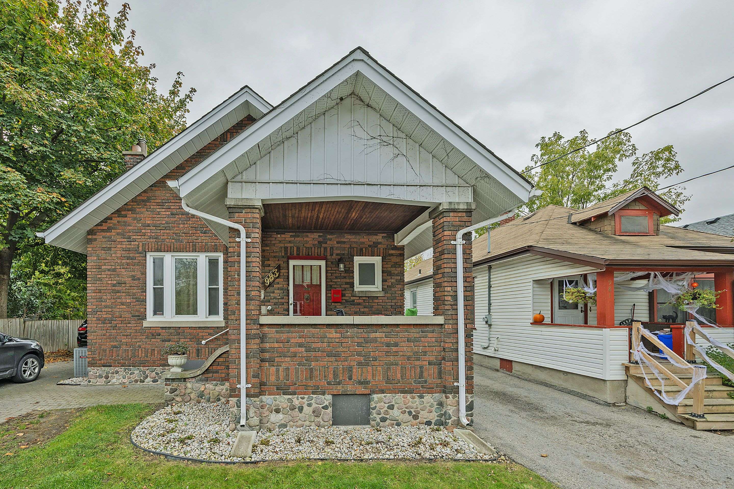 London East, ON N5Z 1K5,983 Ormsby ST