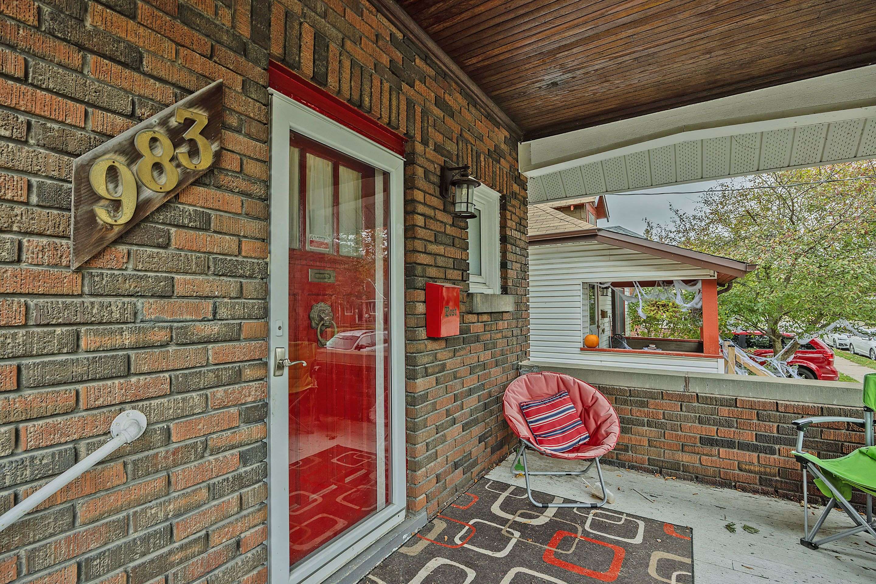 London East, ON N5Z 1K5,983 Ormsby ST