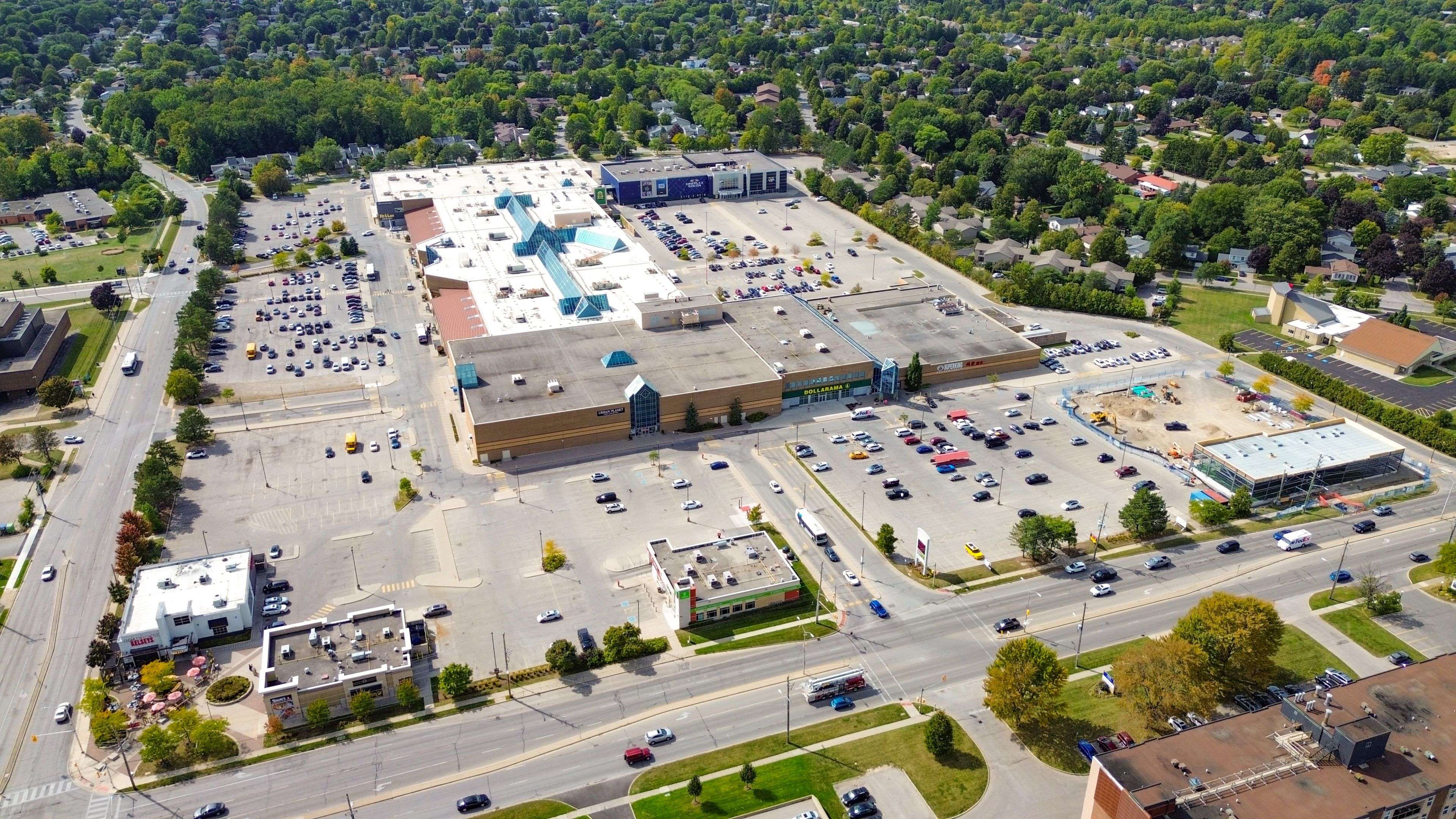 London South, ON N6K 1M6,785 Wonderland RD S #Unit J16